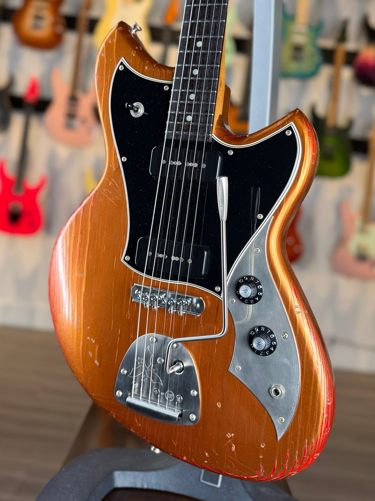 Novo Guitars Serus J Custom | Aztec Gold Over Cherry Burst