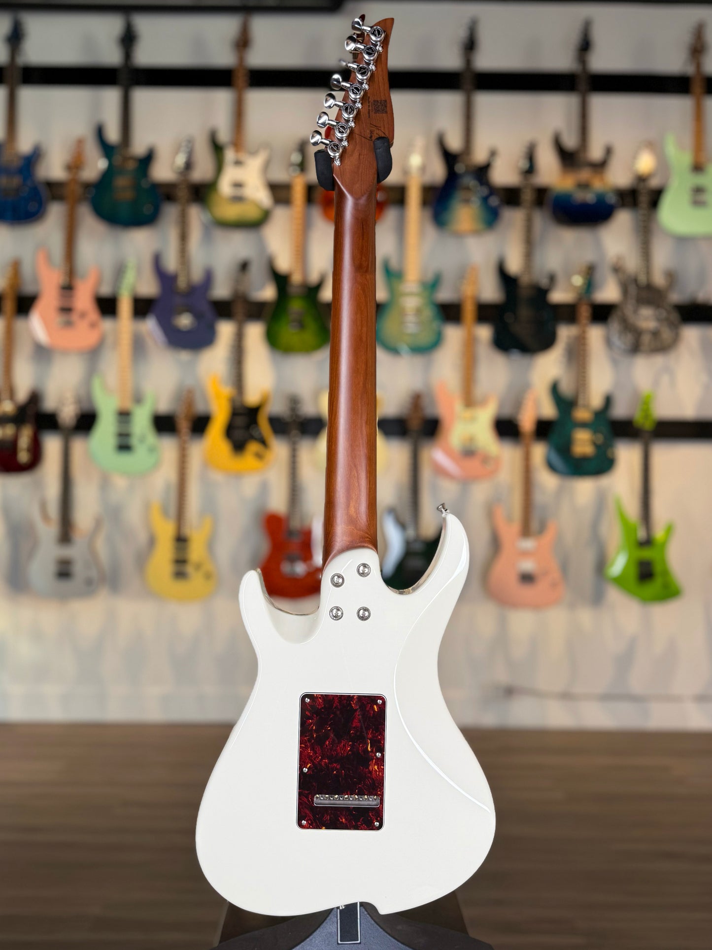 Vola Guitars OZ 7 QGM J1 | Vintage White Gloss