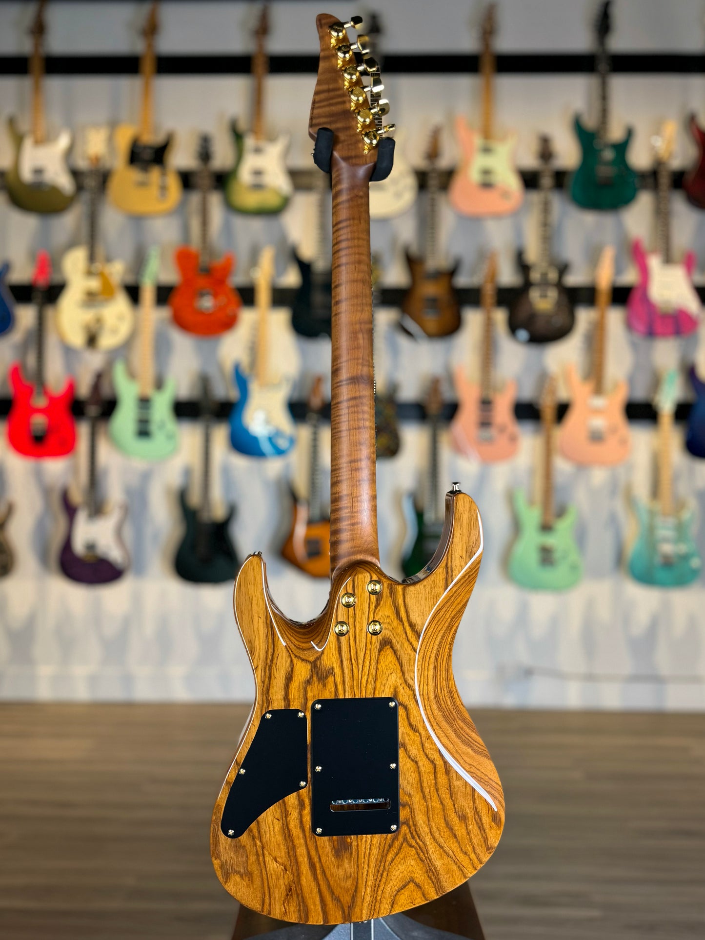 Suhr Modern Custom | Magenta Pink
