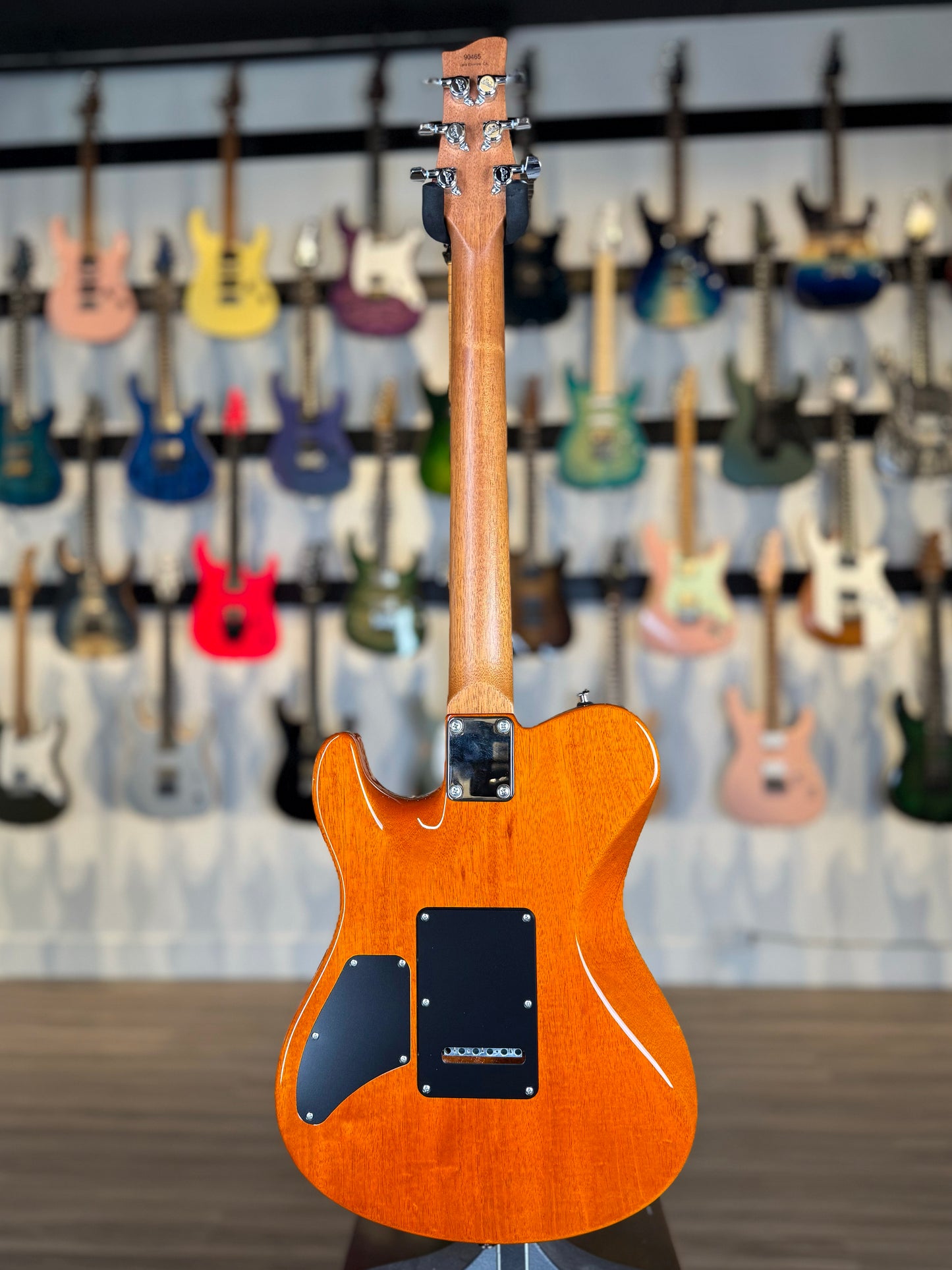 Suhr Oso Short-Scale | Custom Orange Stain