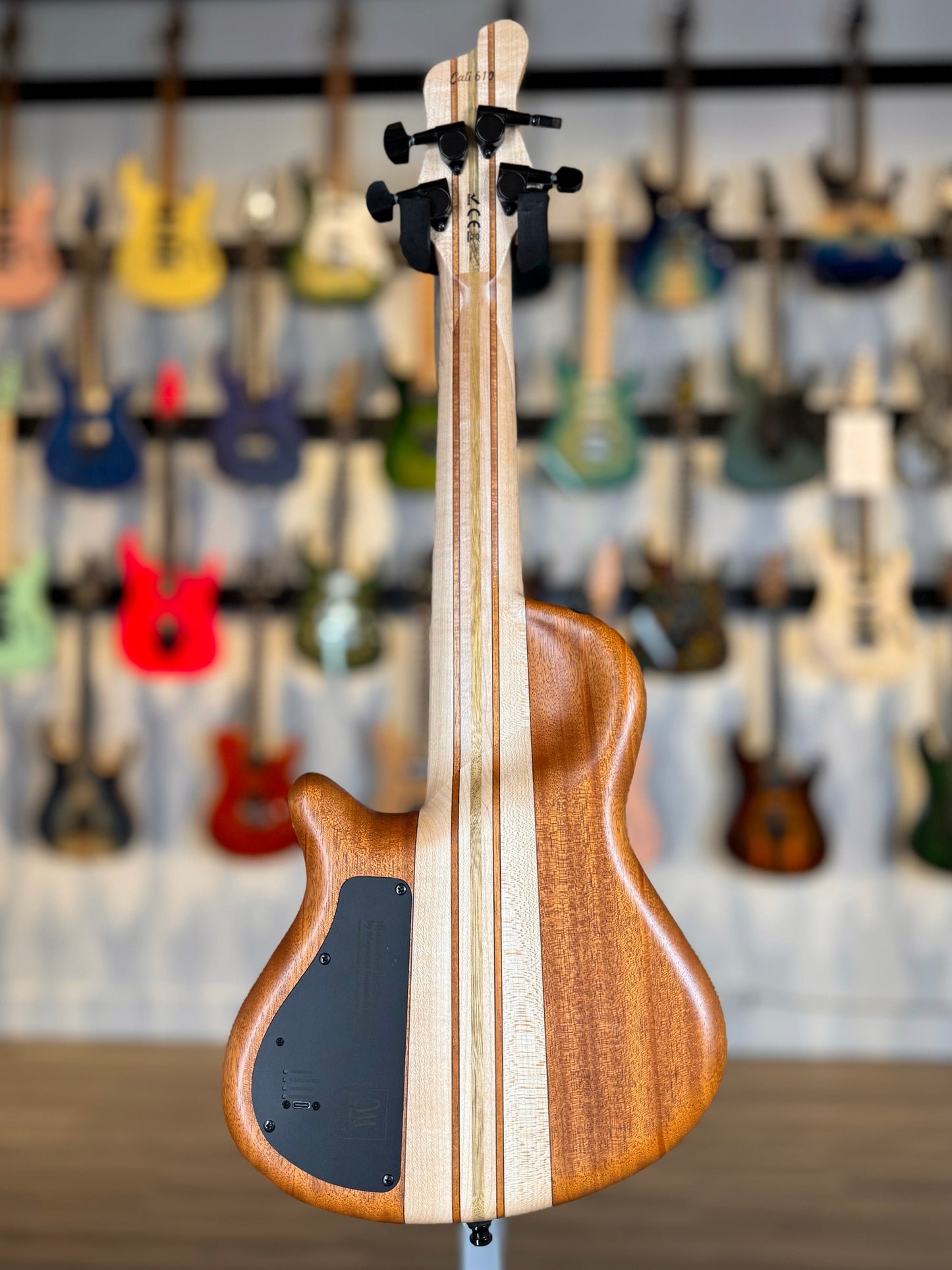 Mayones Cali 4 | Natural Bubinga