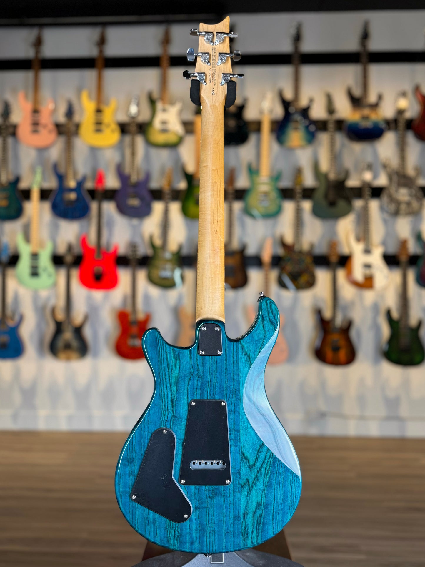 PRS SE Swamp Ash Special | Iri Blue