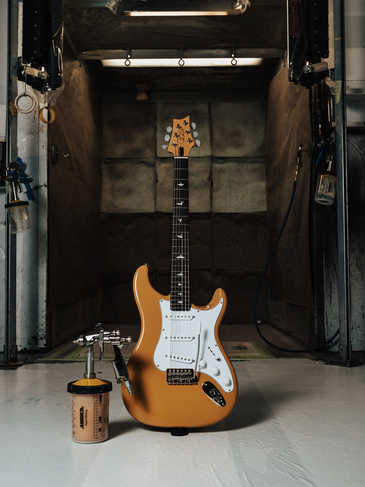 PRS Silver Sky Defender Limited Edition | Sandglow Yellow