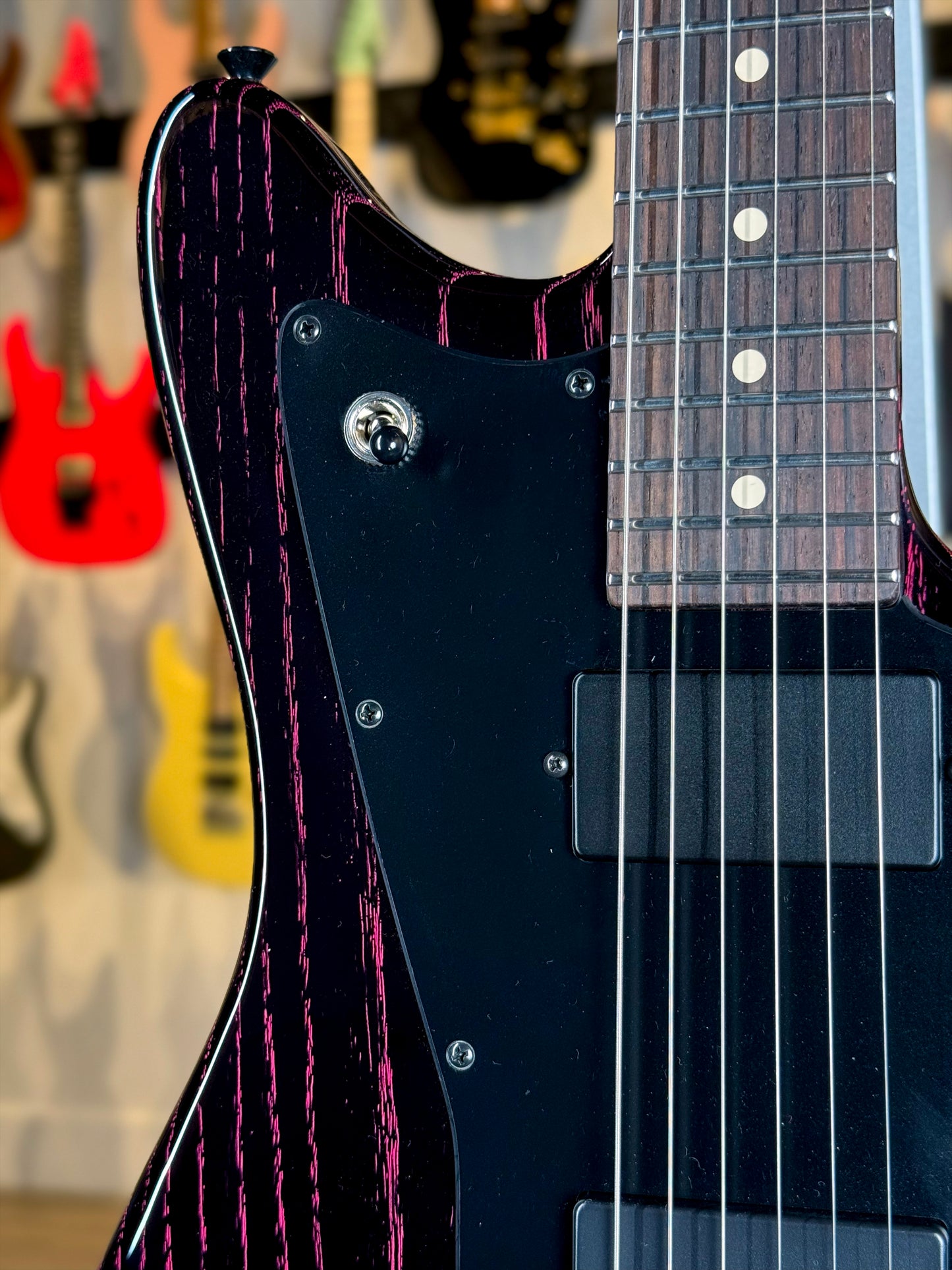 Tom Anderson Raven Classic | Black with Magenta Dog Hair