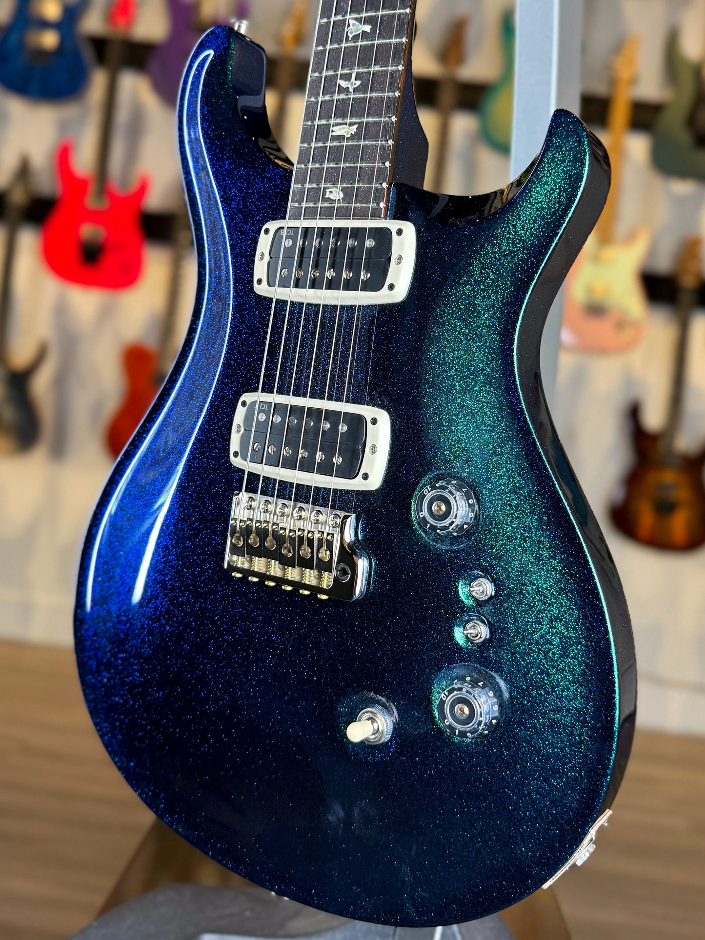 PRS Custom 24-08 Sprayer's Choice | Green to Blue Colorshift Sparkle