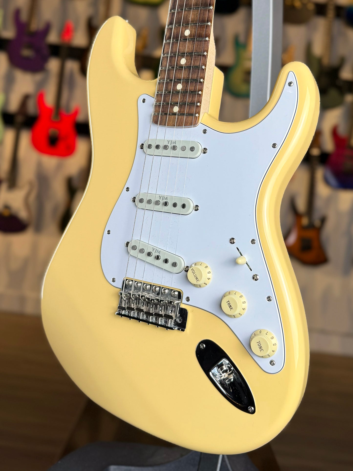 Fender Yngwie Malmsteen Signature Stratocaster | Vintage White