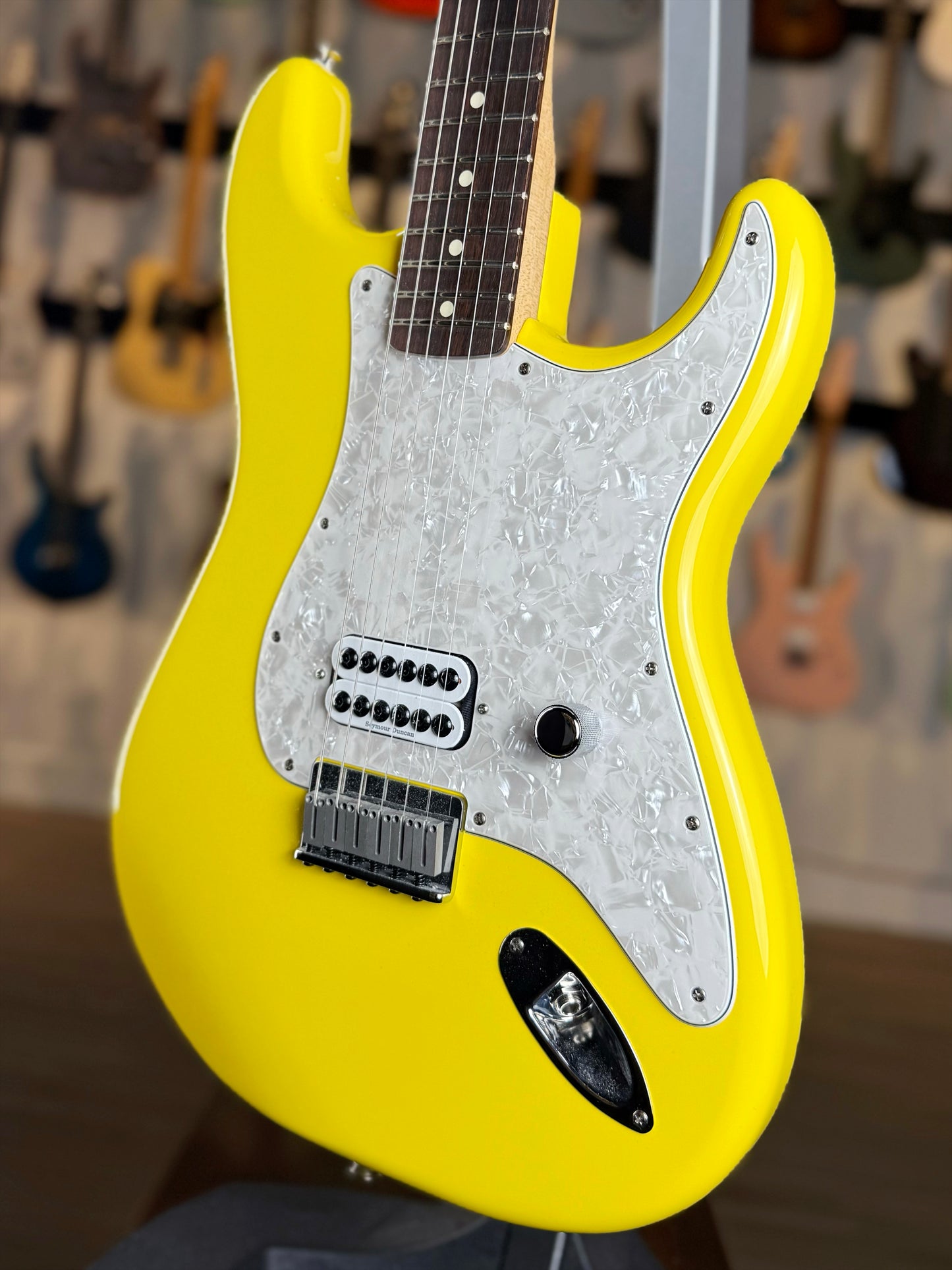 Fender Limited Edition Tom DeLonge Stratocaster | Graffiti Yellow