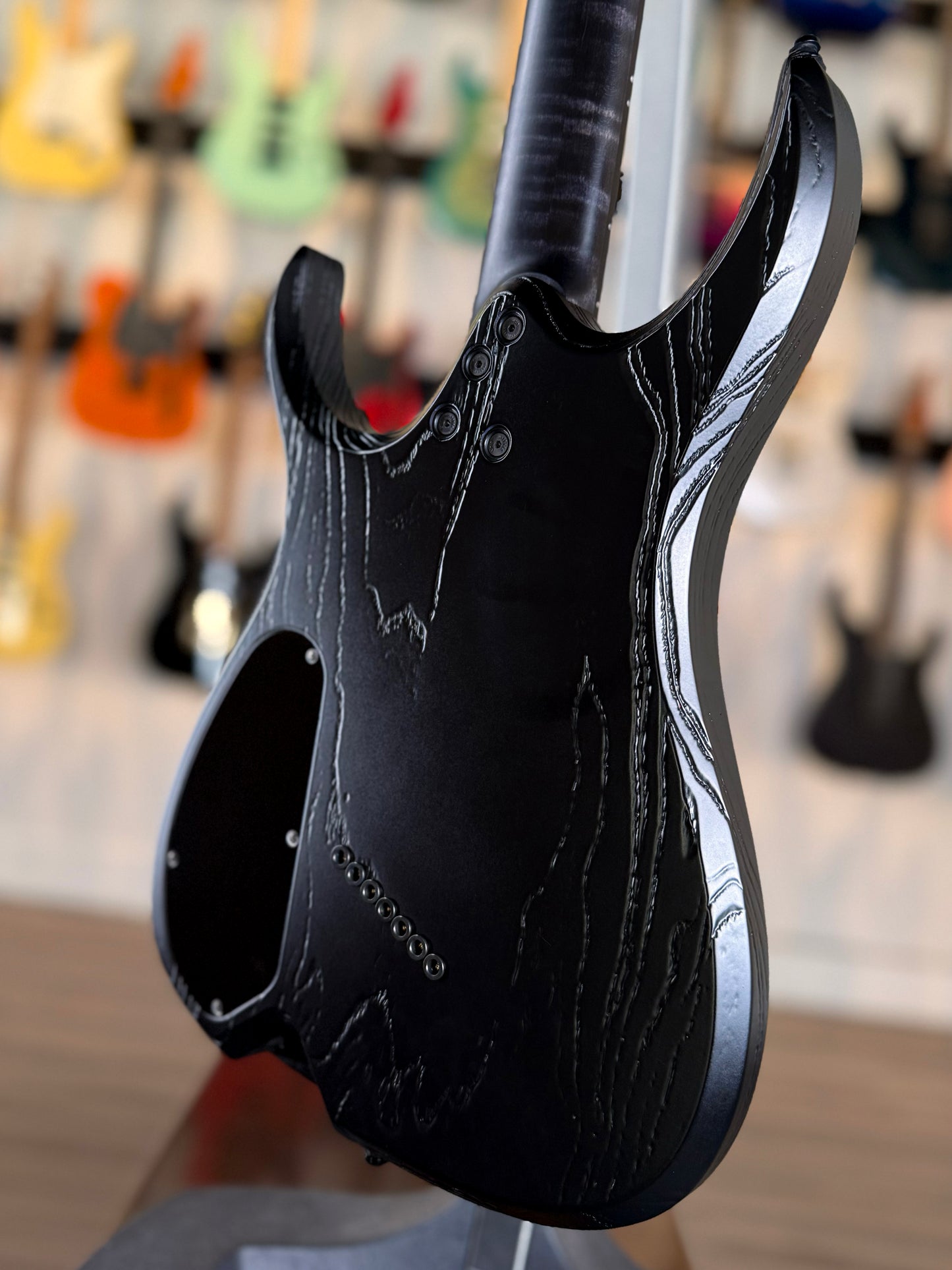 Ormsby Hypemachine Factory Custom #046 | Black