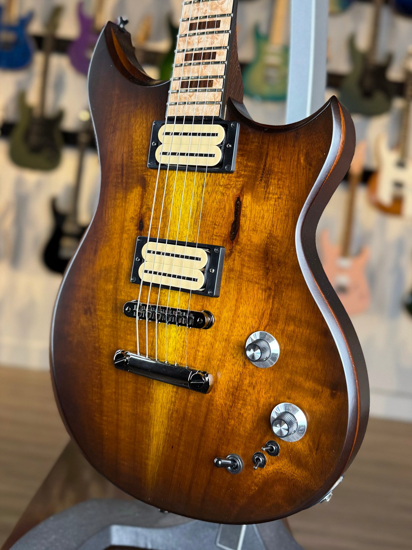 Dunable Cyclops USA Custom Shop | Koa Amber Burst