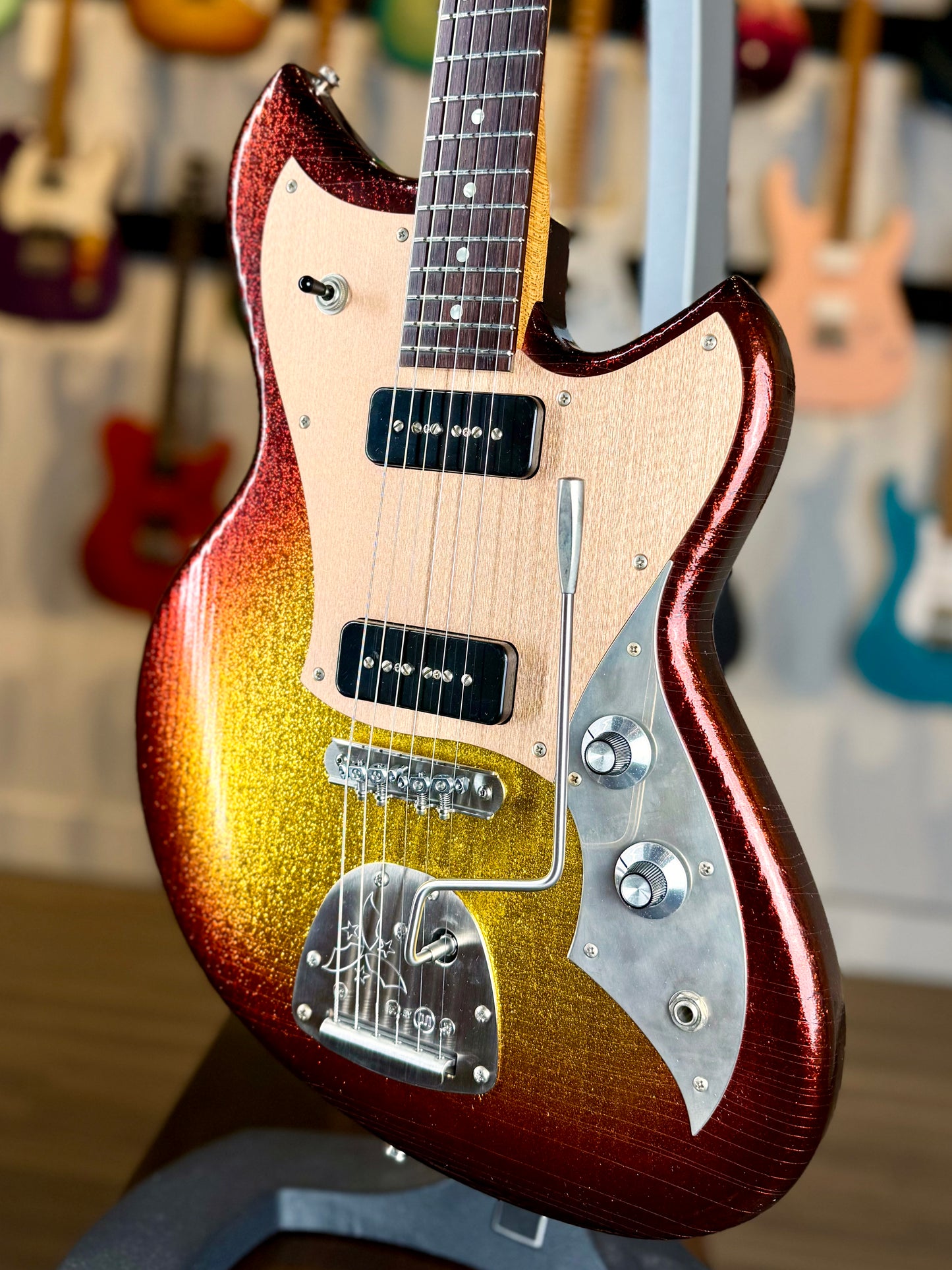 Novo Guitars Serus J Custom | Sienna Burst Sparkle