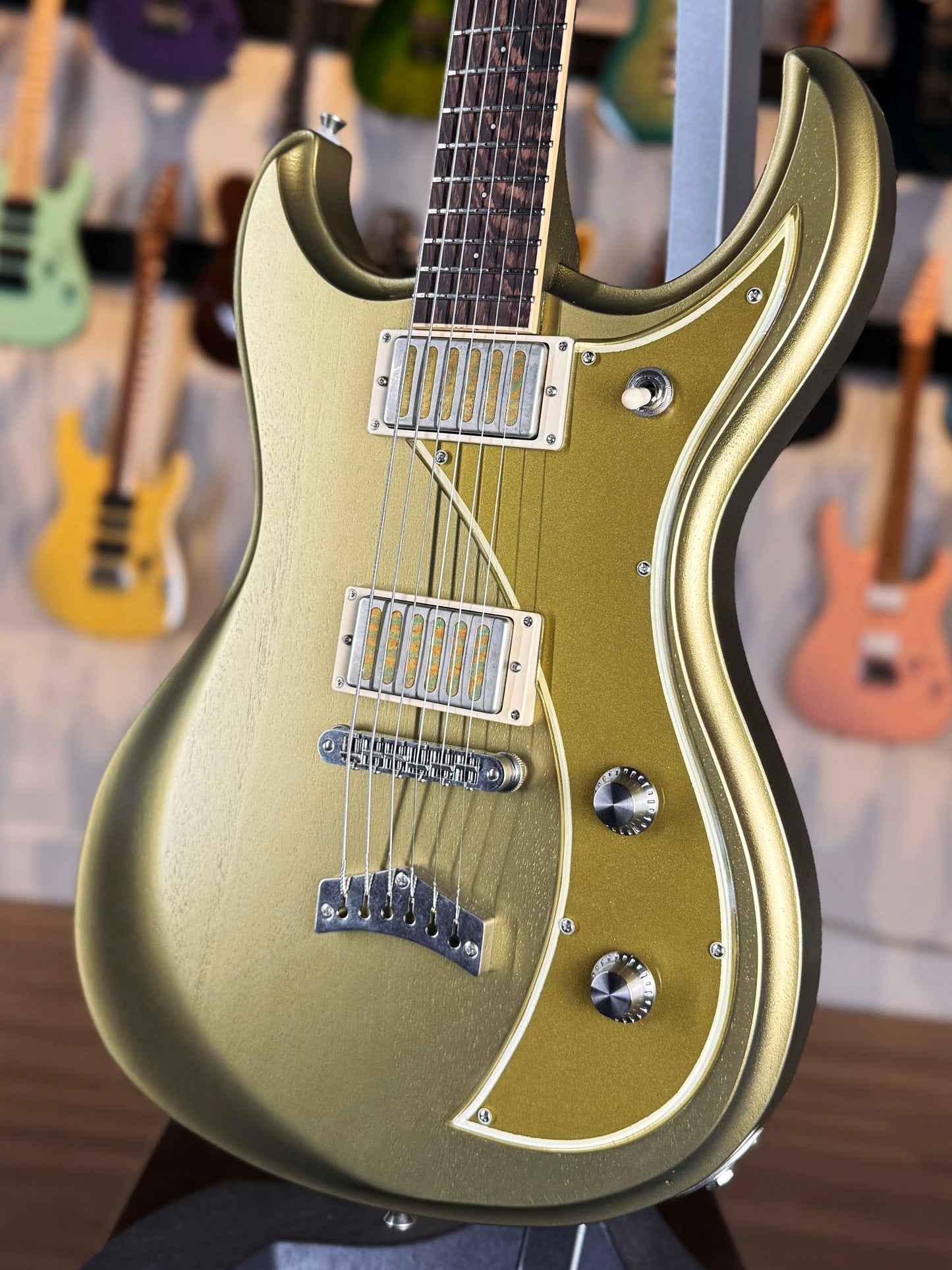 Dunable Gnarwhal USA Custom Shop | Walnut Gold