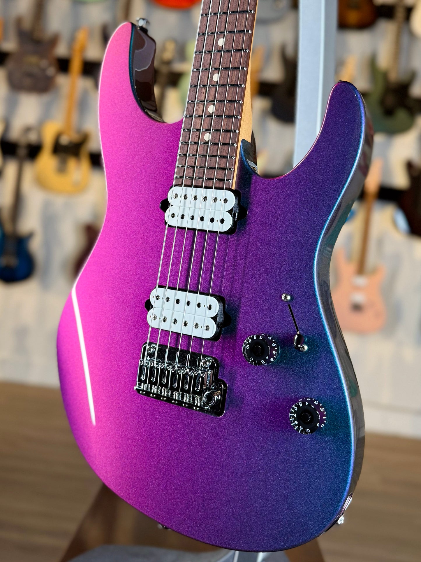 Suhr Modern Custom | Prism