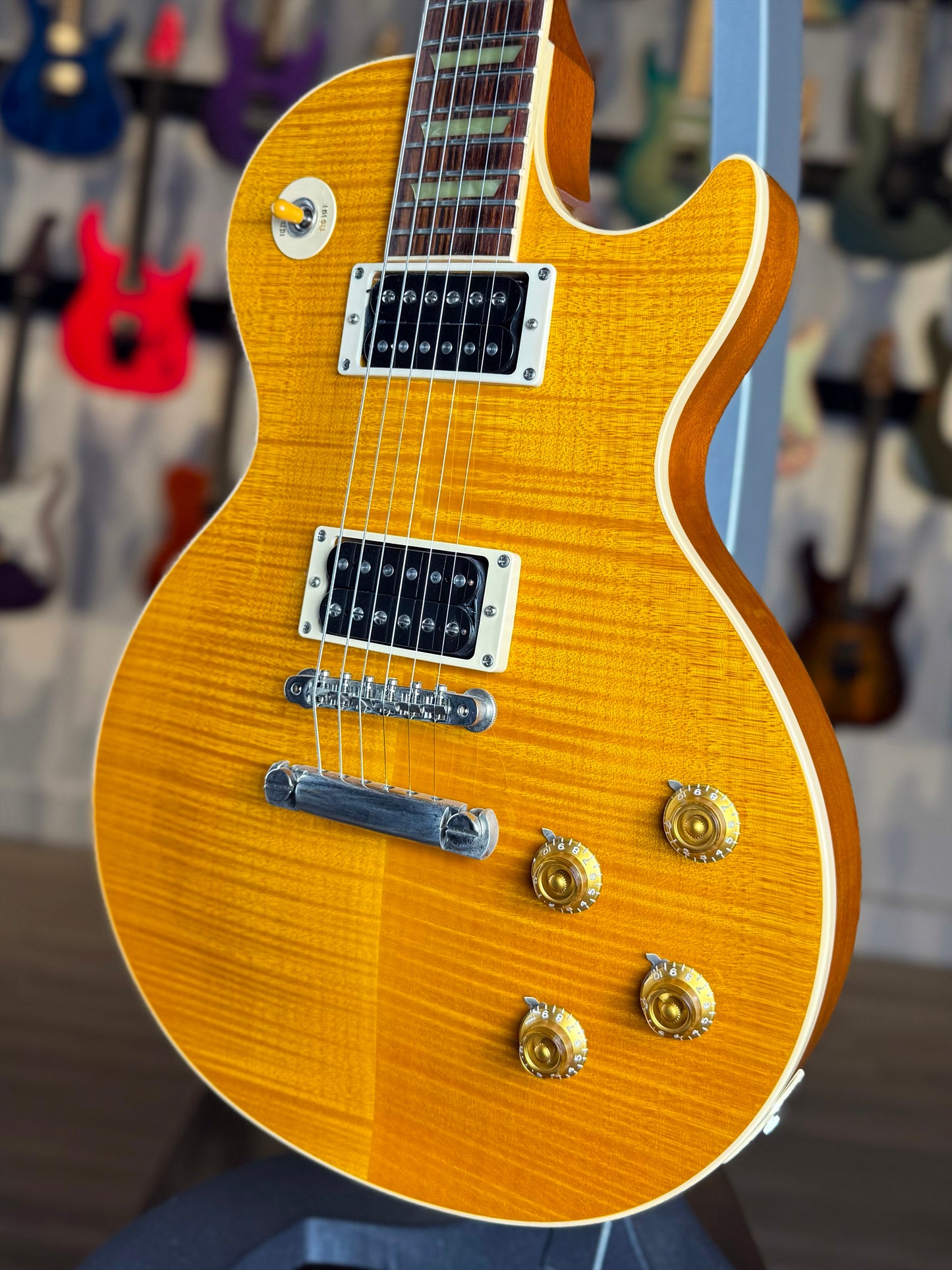Gibson Les Paul Classic Premium Plus (Good Wood Era) | Lemon