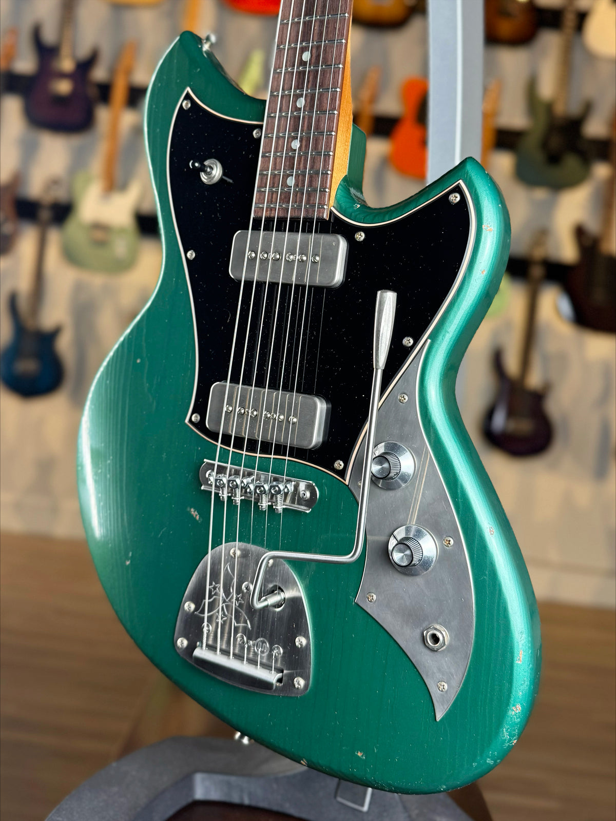 Novo Guitars Serus J Custom | Sherwood Green