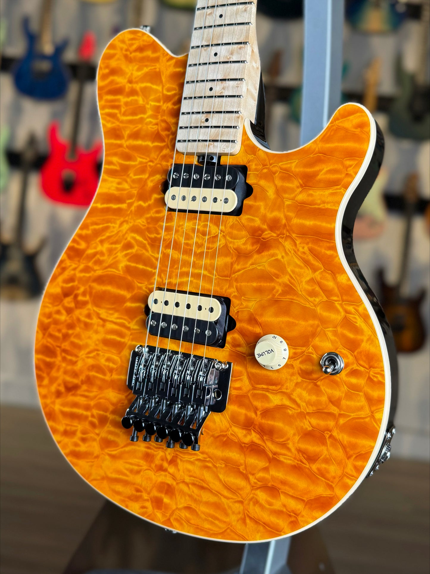 Ernie Ball Music Man 30th Anniversary Axis Limited Edition | Translucent Gold Quilt (1 of 120)