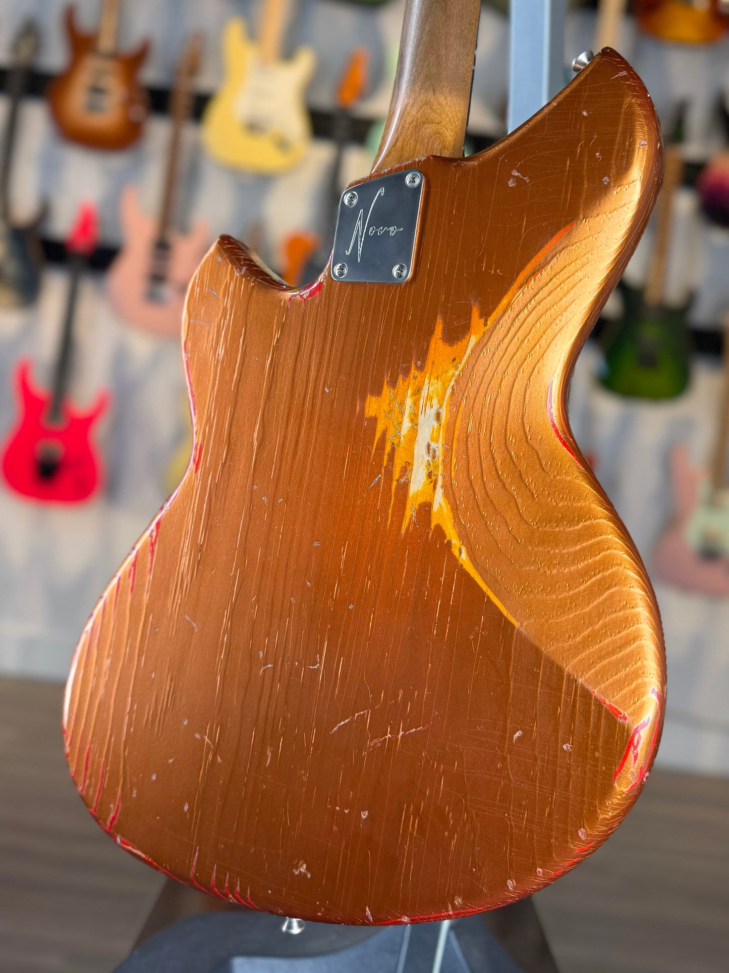 Novo Guitars Serus J Custom | Aztec Gold Over Cherry Burst