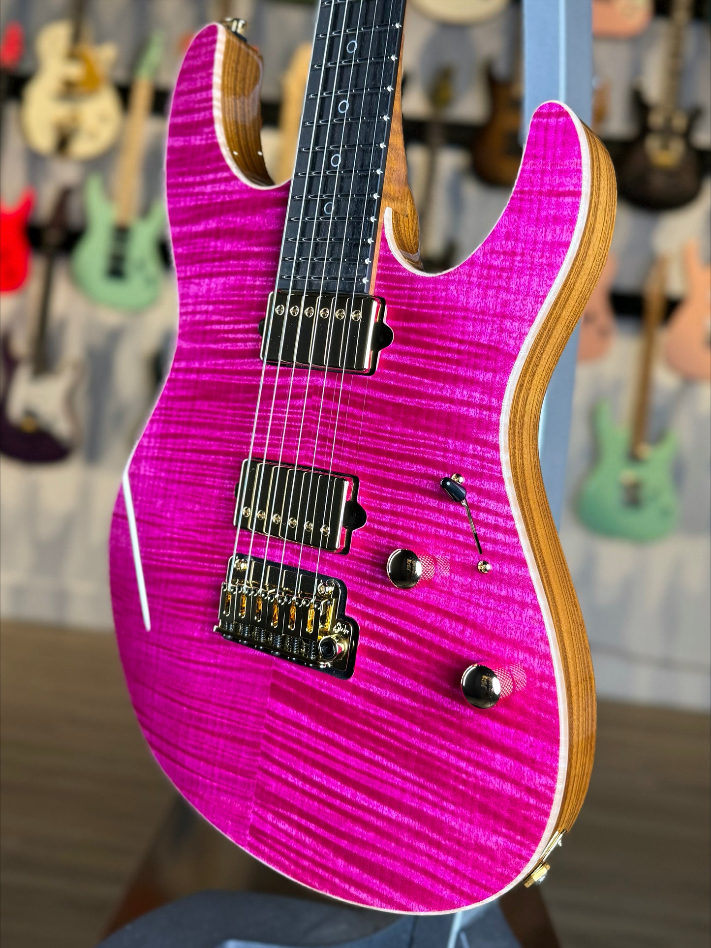 Suhr Modern Custom | Magenta Pink