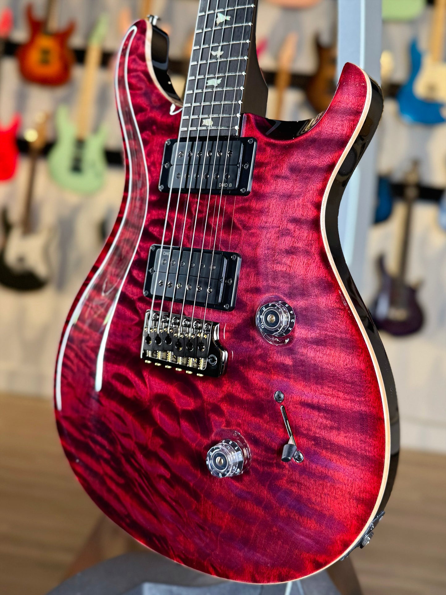 PRS Custom 24 Artist Top Sprayer's Choice | Raspberry (One-Piece Quilt Top)