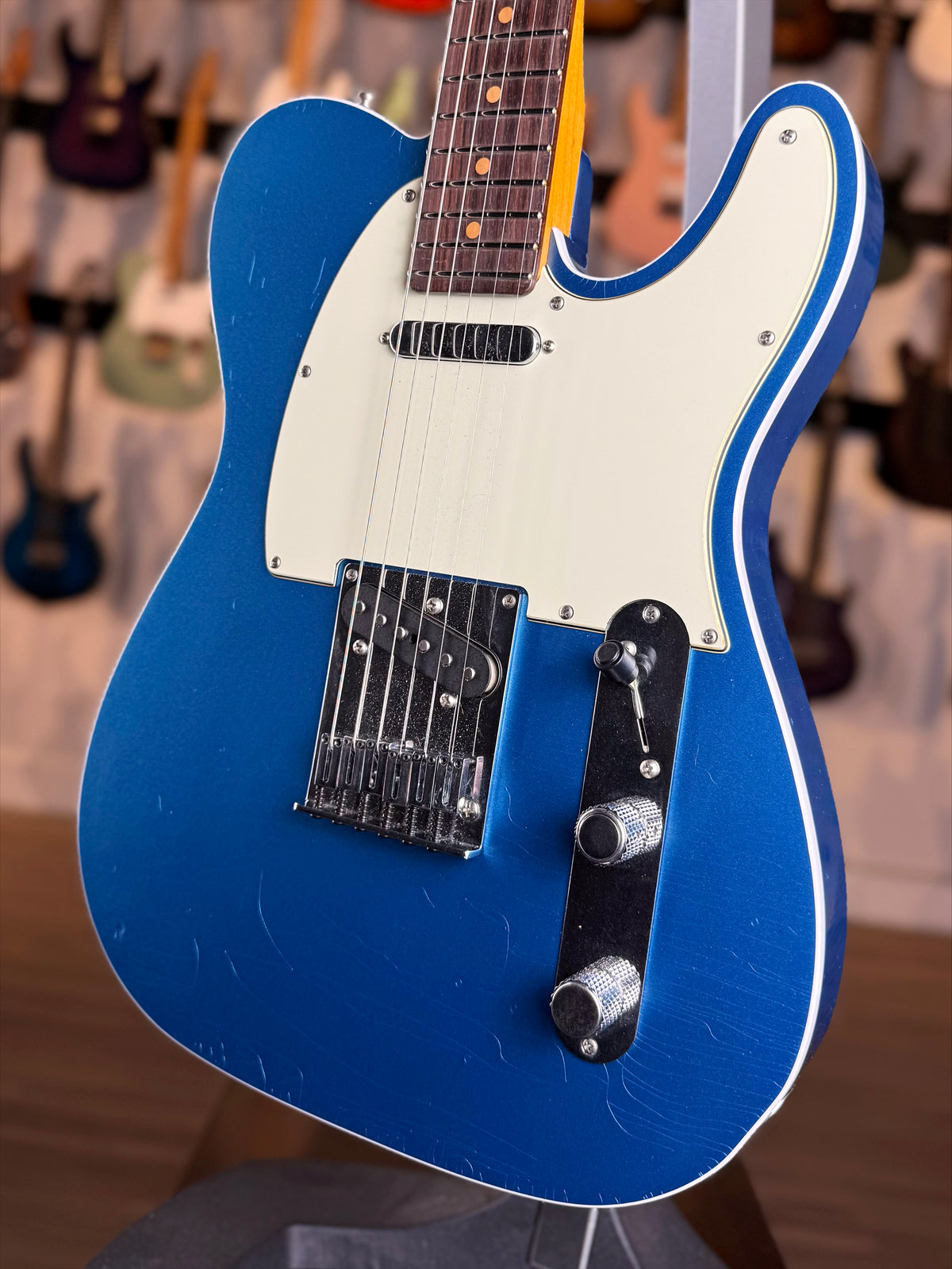Fender American Ultra Luxe Vintage ’60s Telecaster Custom | Lake Placid Blue