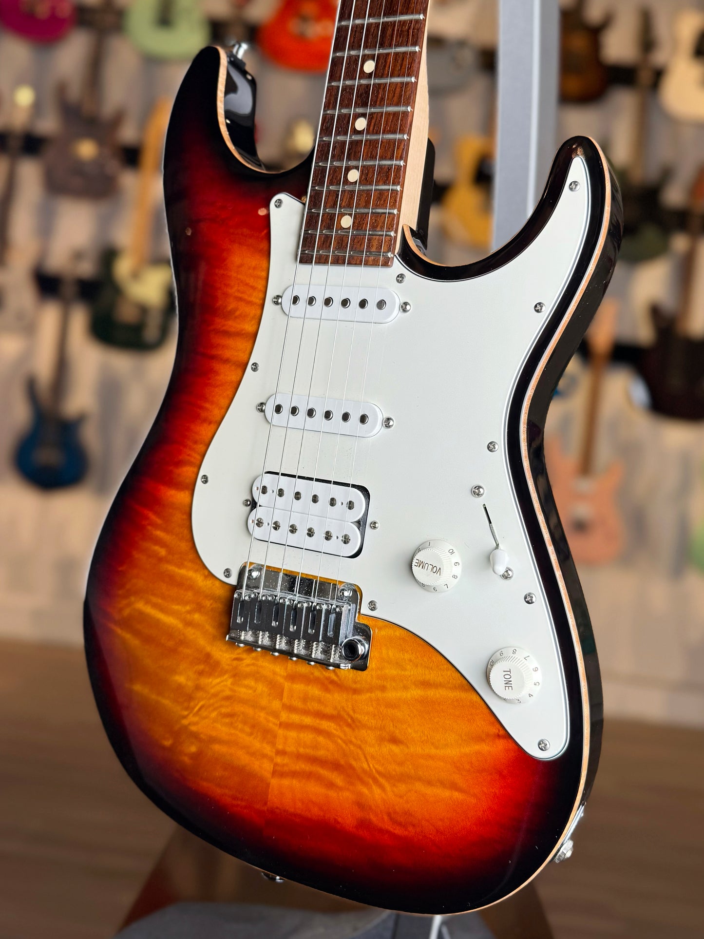 Suhr Standard Pro Series S3 | 3 Tone Burst (Pre-Owned)
