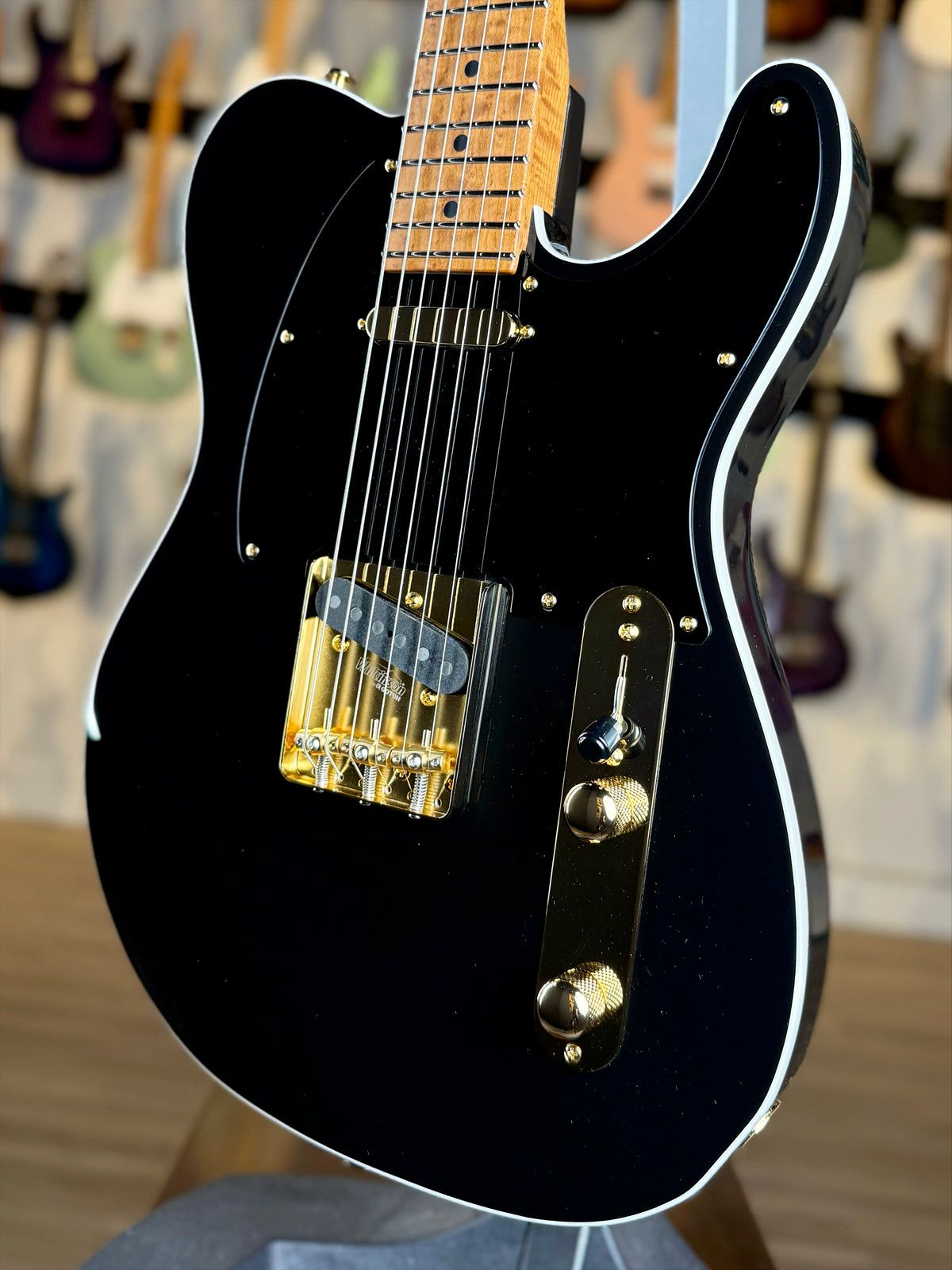 Suhr Mateus Asato Classic T Signature Series | Black
