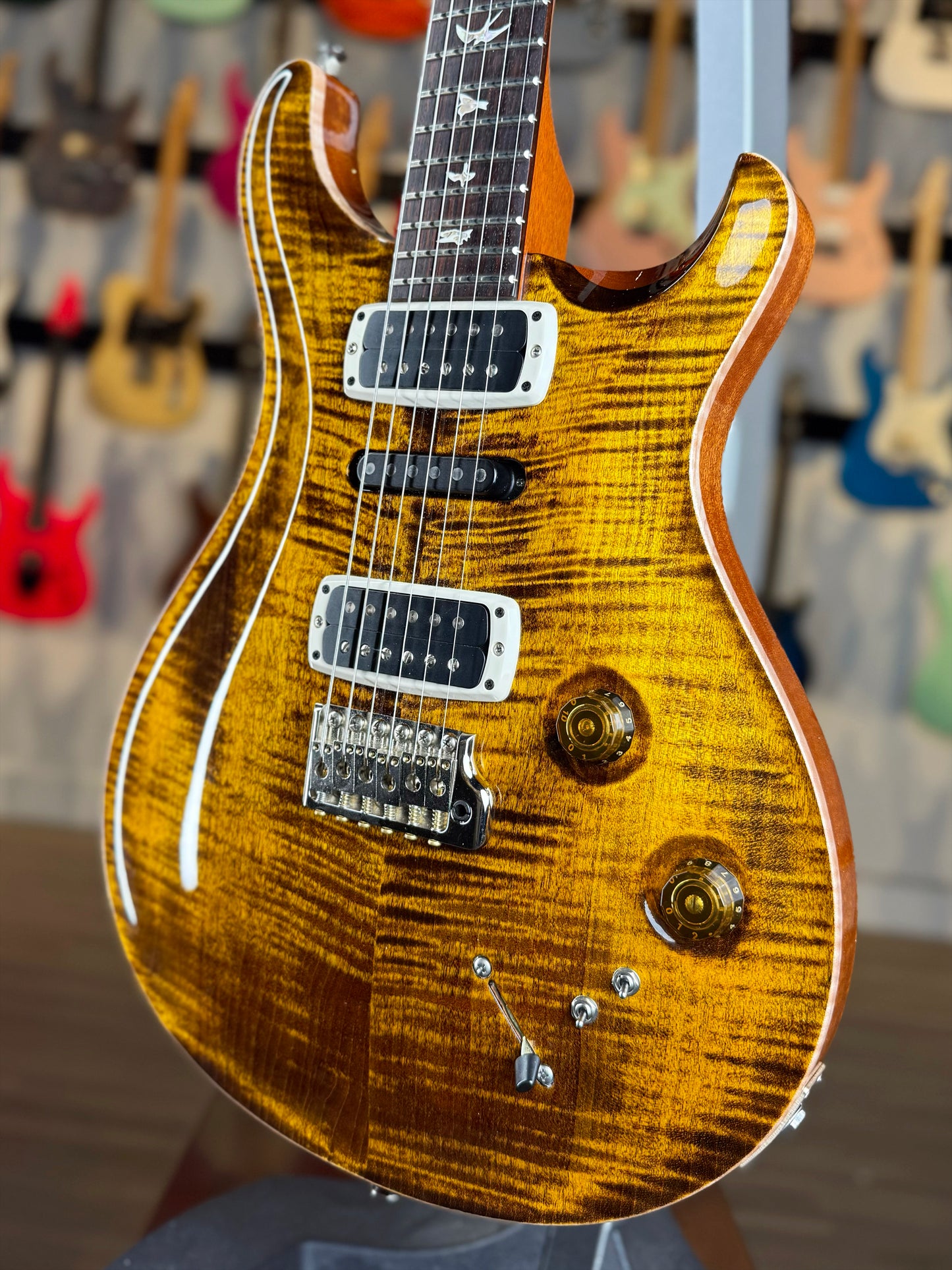 PRS Modern Eagle V | Yellow Tiger (Pre-Owned)
