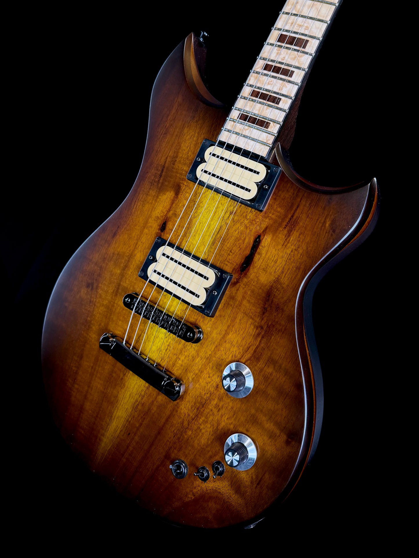 Dunable Cyclops USA Custom Shop | Koa Amber Burst