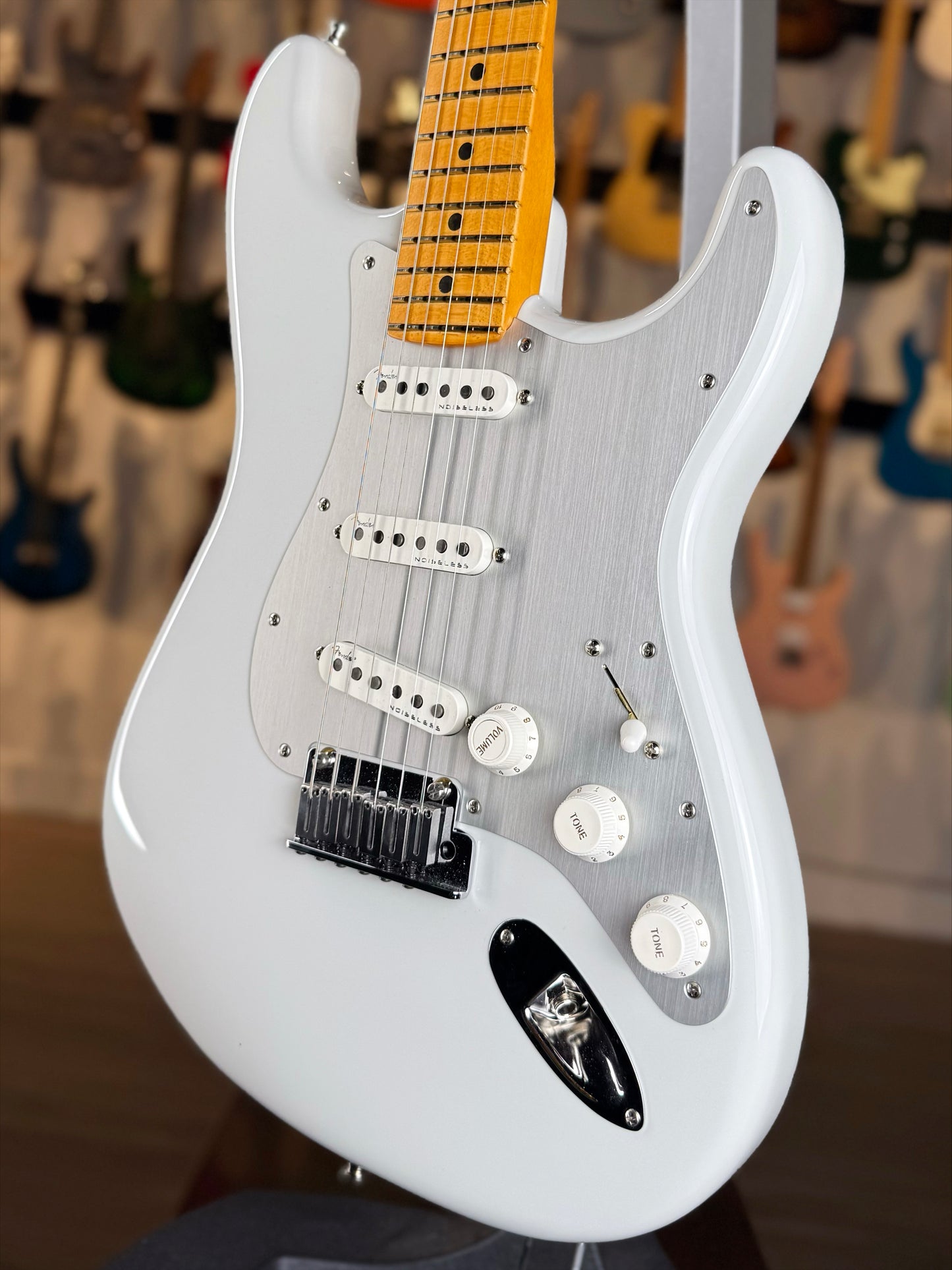 Fender American Ultra II Stratocaster | Avalanche