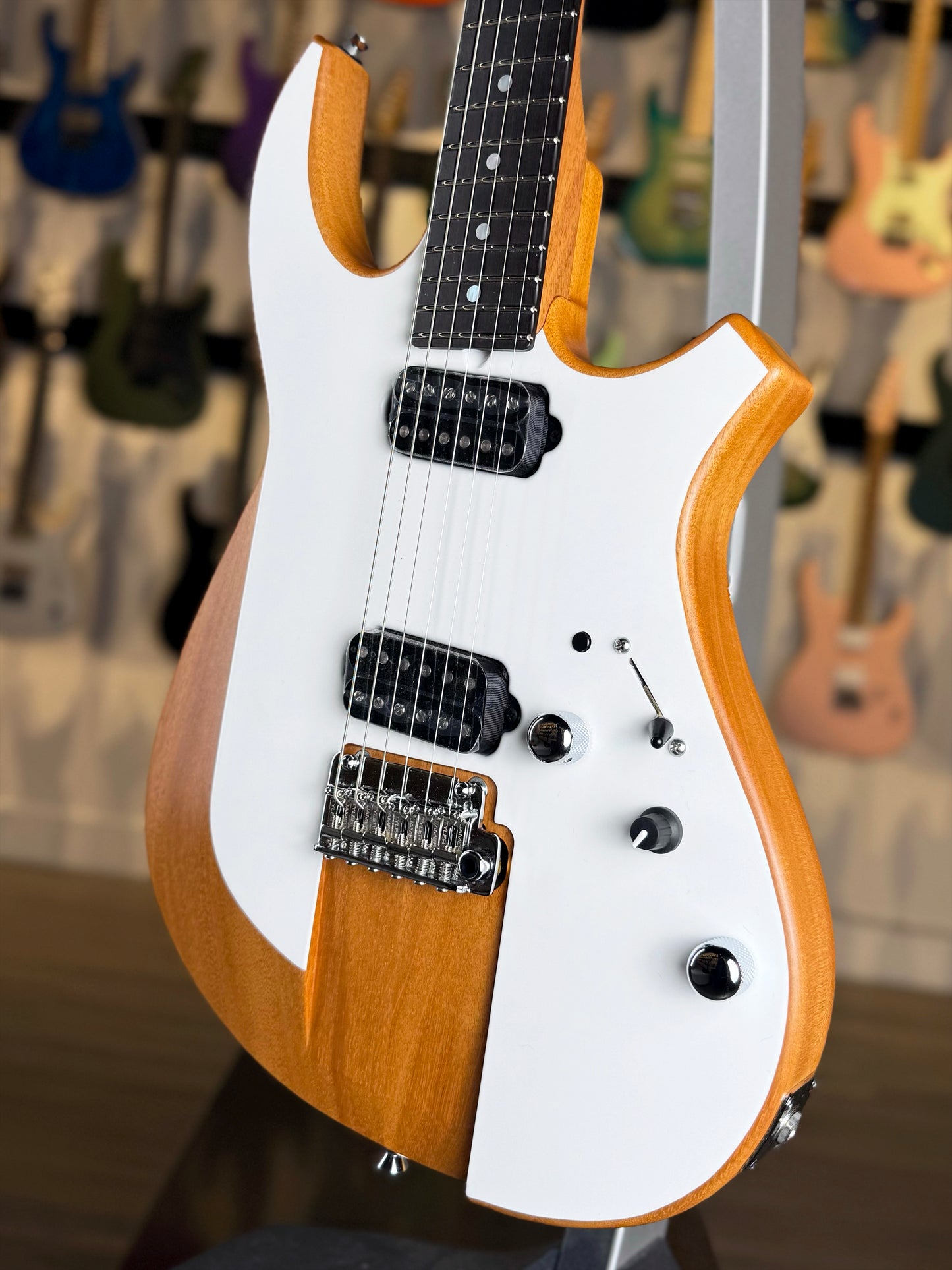 James Tyler Guitars Ultimate Weapon | White Pearl