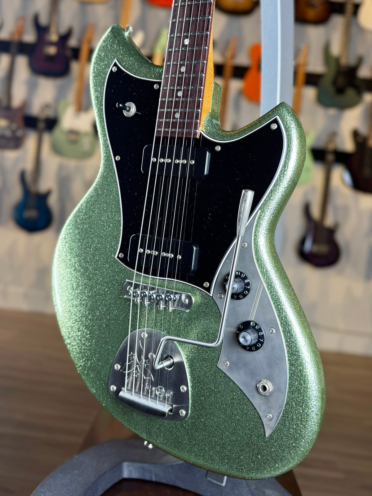 Novo Guitars Serus J Custom | Coke Bottle Green Sparkle