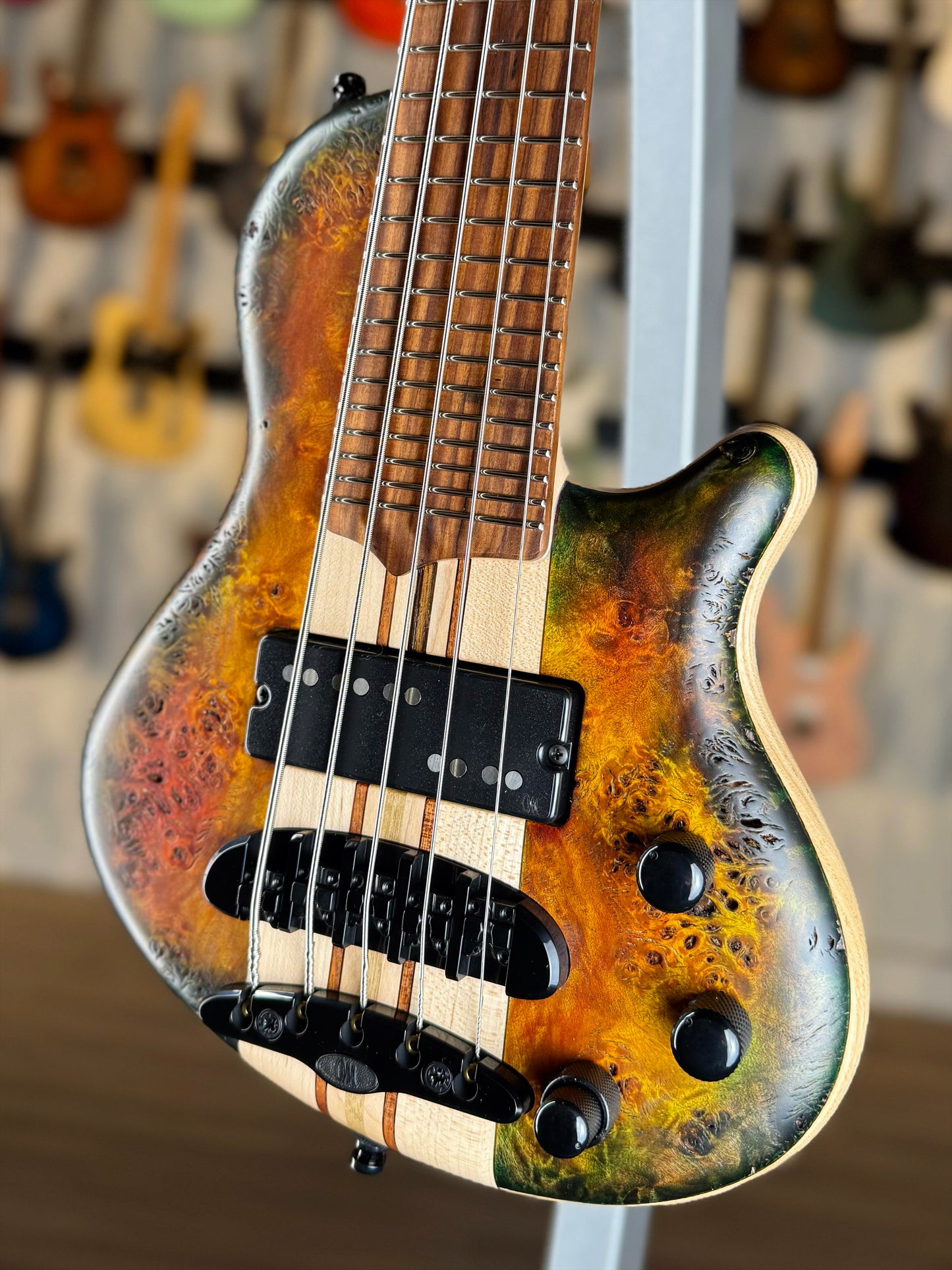 Mayones Cali 5 | Amber Olive Burst Custom Color