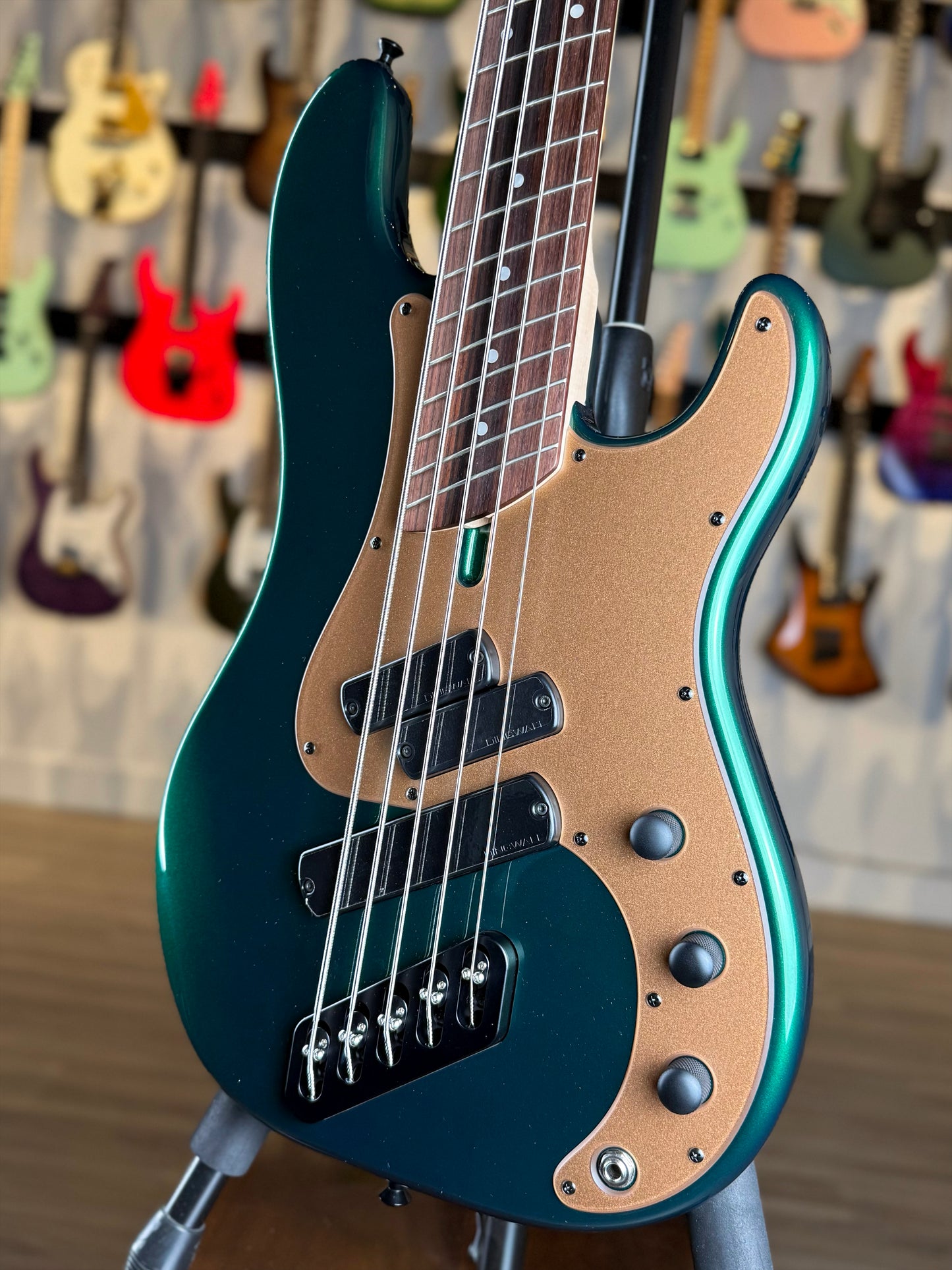 Dingwall Guitars SP1 5 String | Gloss Dark Candy Green