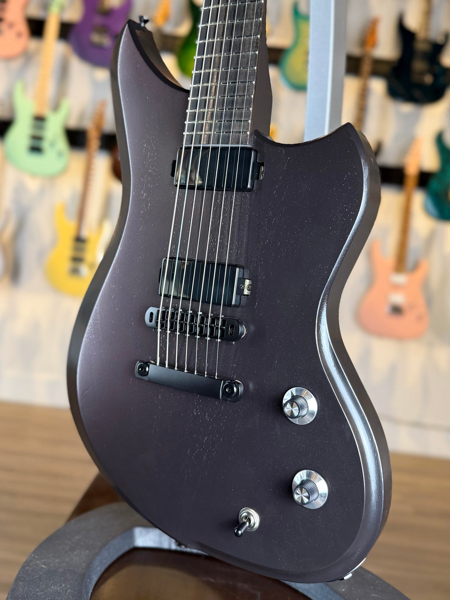 Dunable Yeti 7 USA Custom Shop | Black to Red Sparkle Colorshift