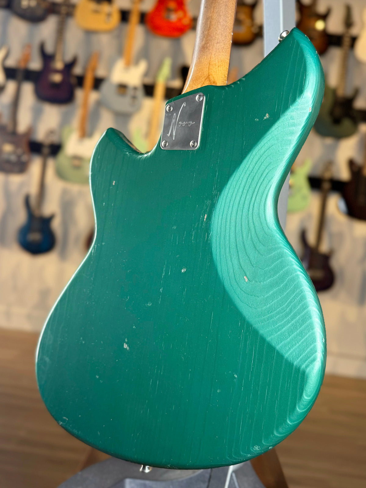 Novo Guitars Serus J Custom | Sherwood Green