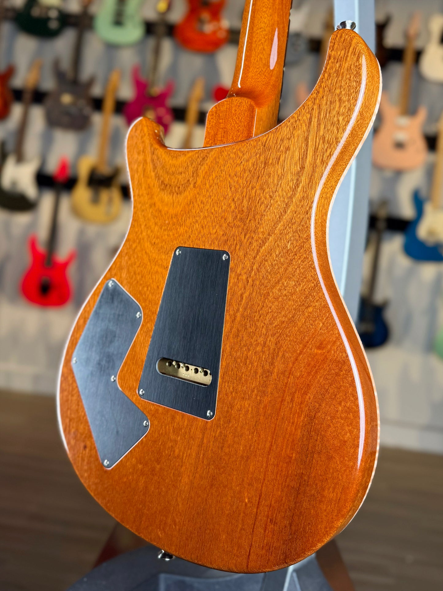 PRS Modern Eagle V | Yellow Tiger (Pre-Owned)