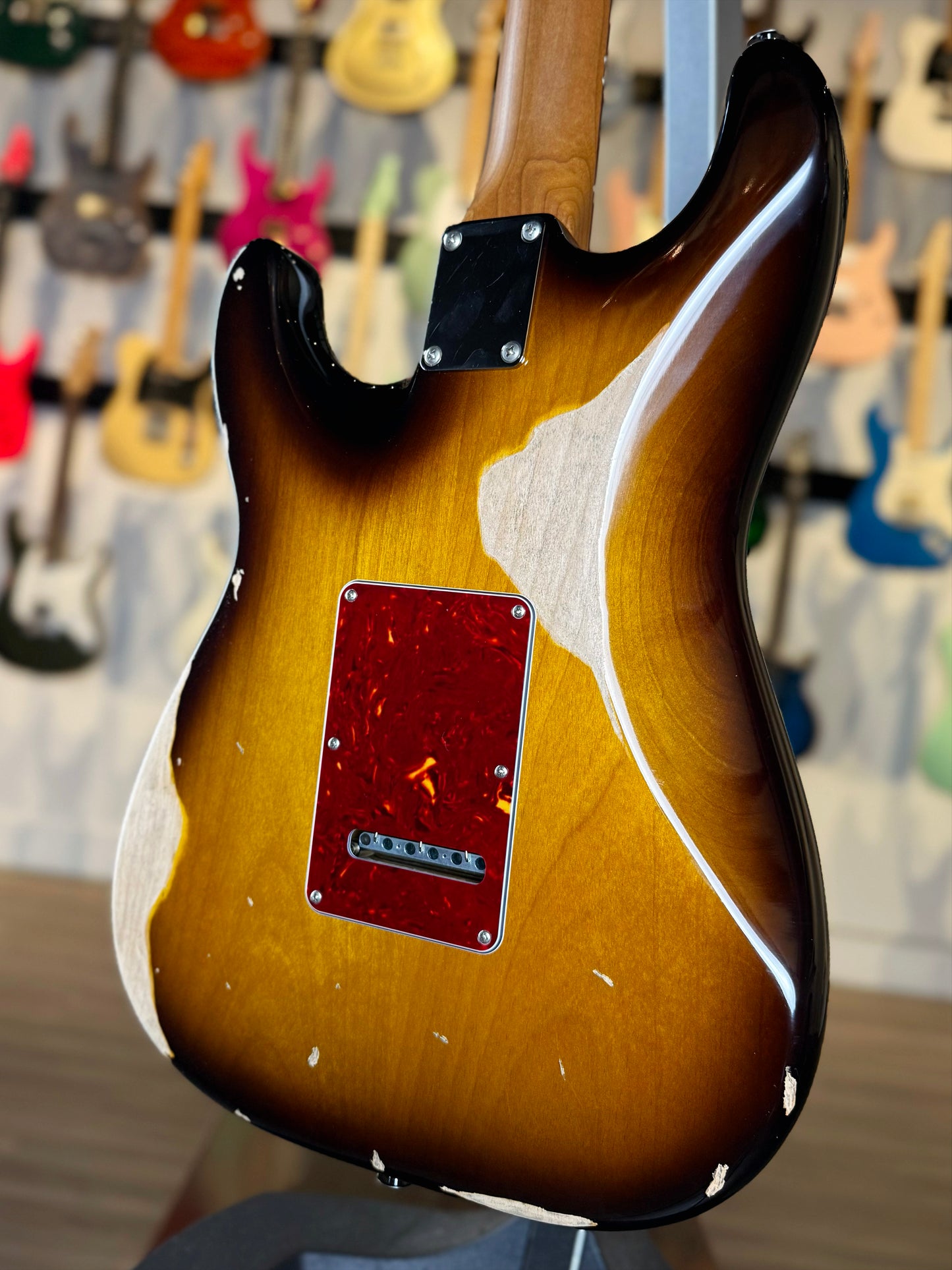 Suhr Ian Thornley Signature Classic S Antique | Roughneck