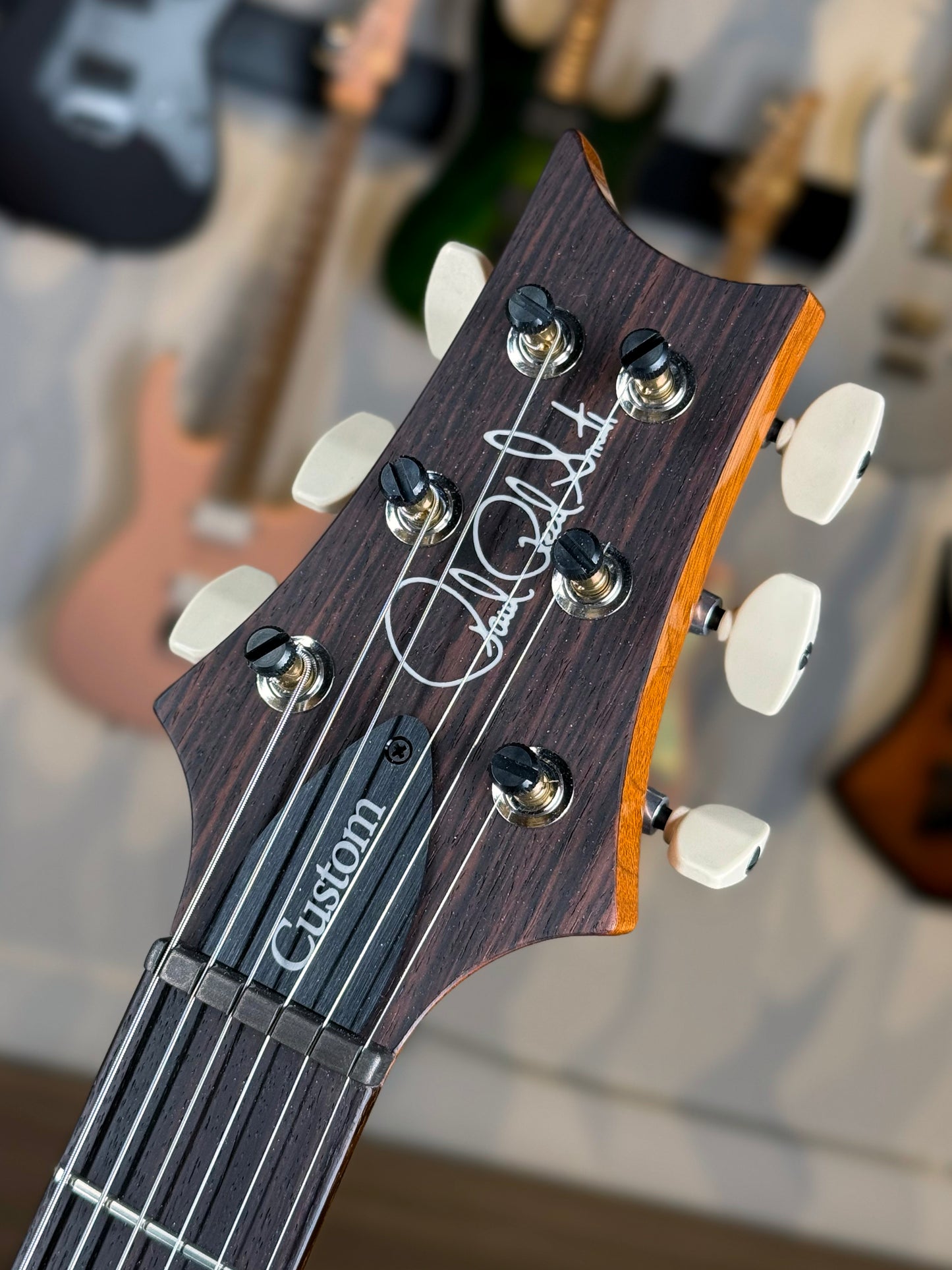 PRS Custom 24 Sprayer's Choice | Miami Pearl Fade