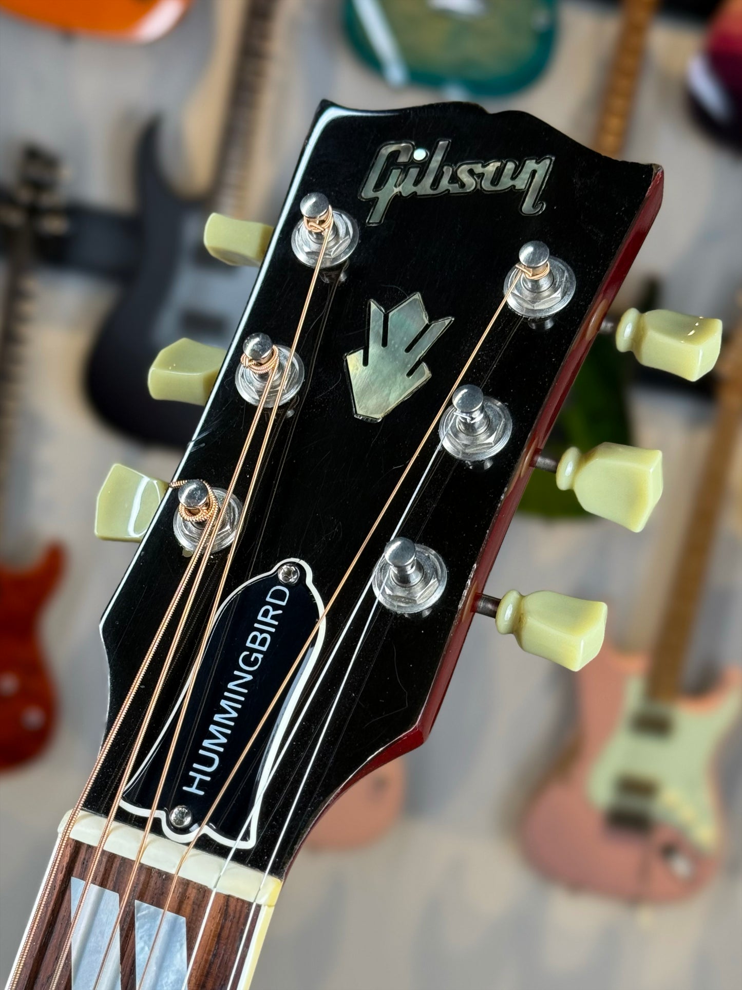 Gibson USA Hummingbird | Cherry Sunburst