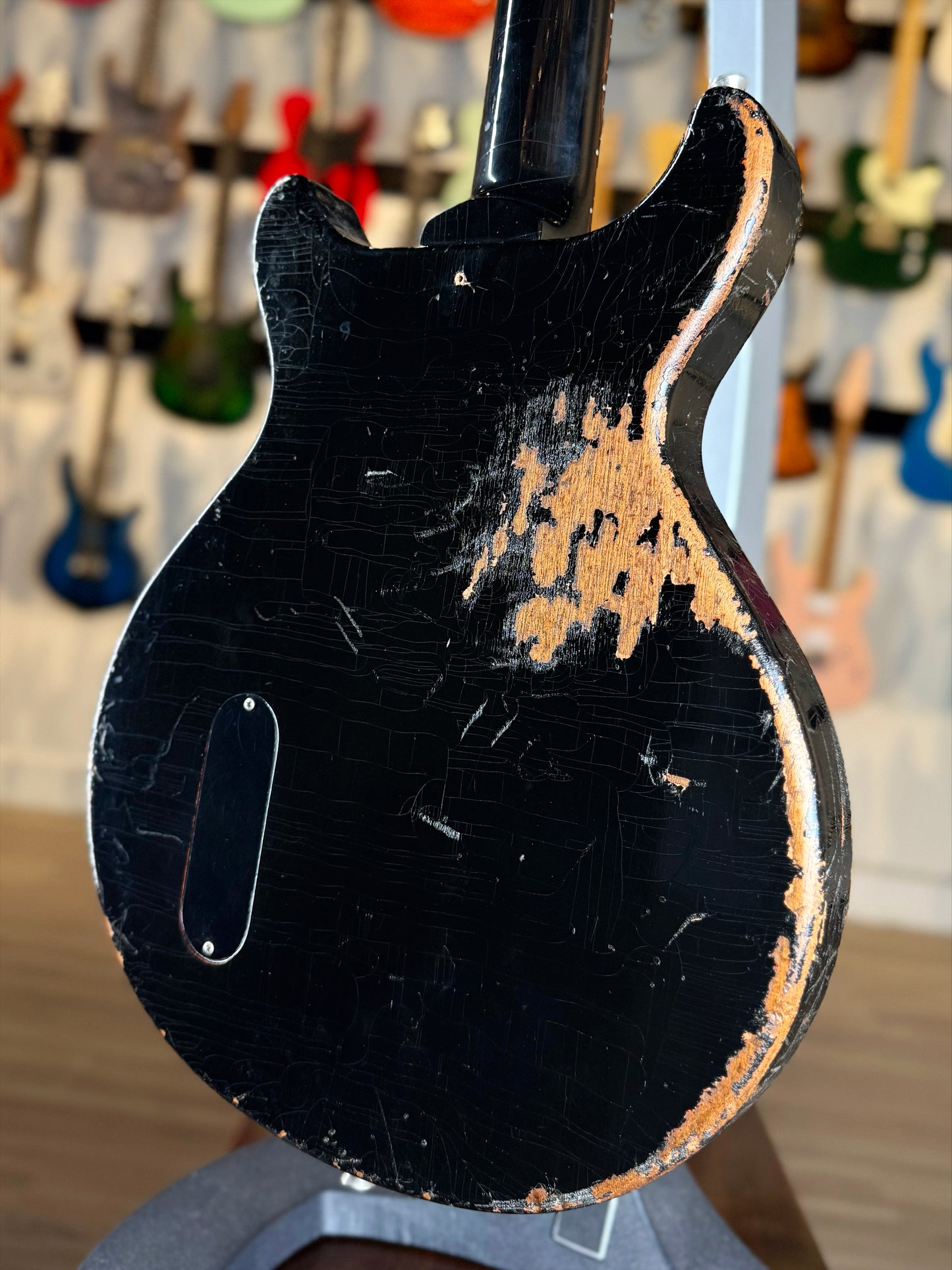 Rock N Roll Relics Thunders | Black (Pre-Owned)