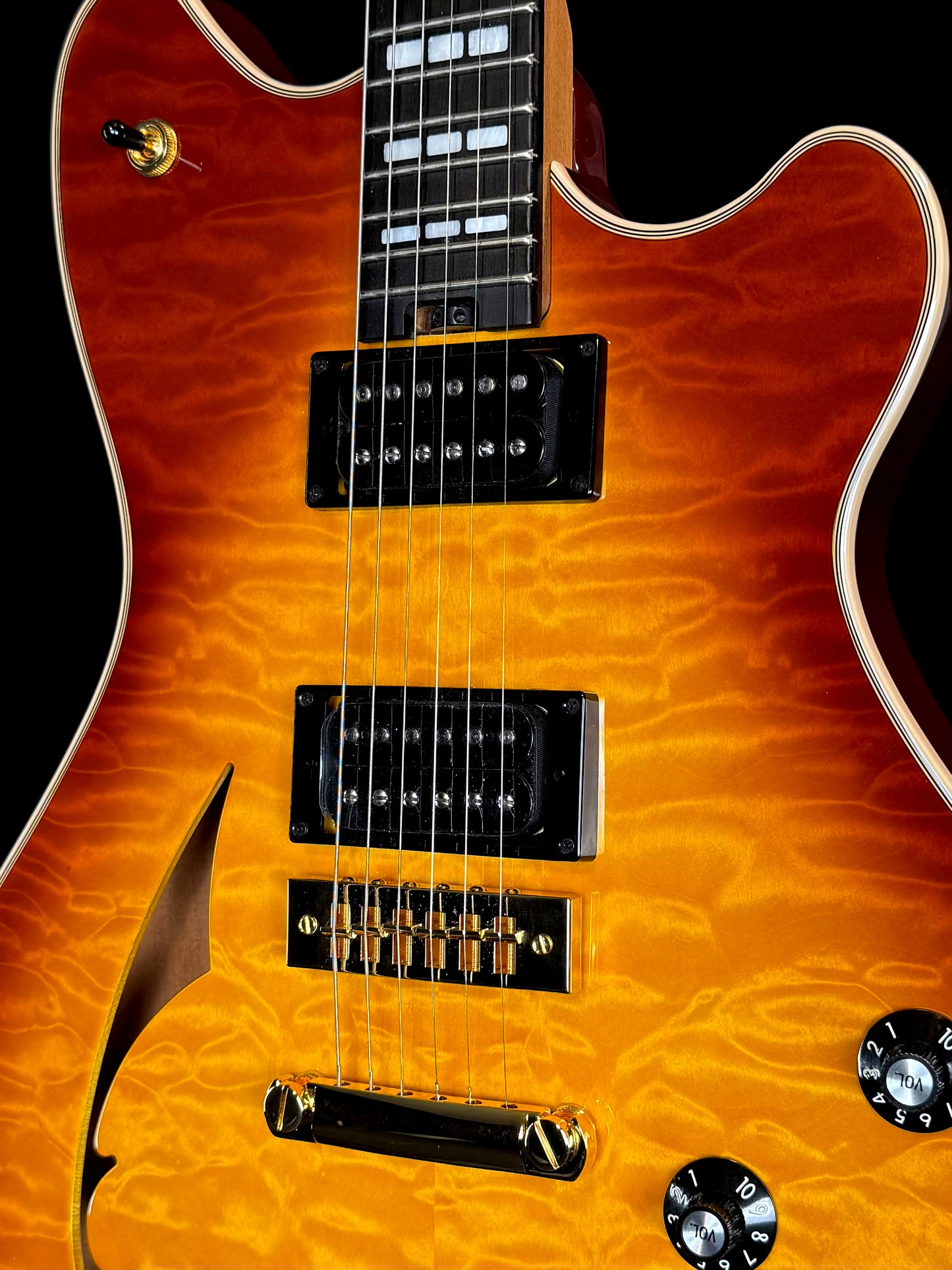 EVH SA-126 Special, QM | Tobacco Burst