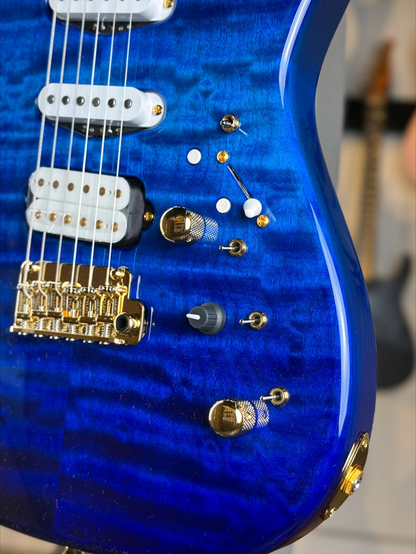 James Tyler Guitars Studio Elite | Transparent Tuckerburst