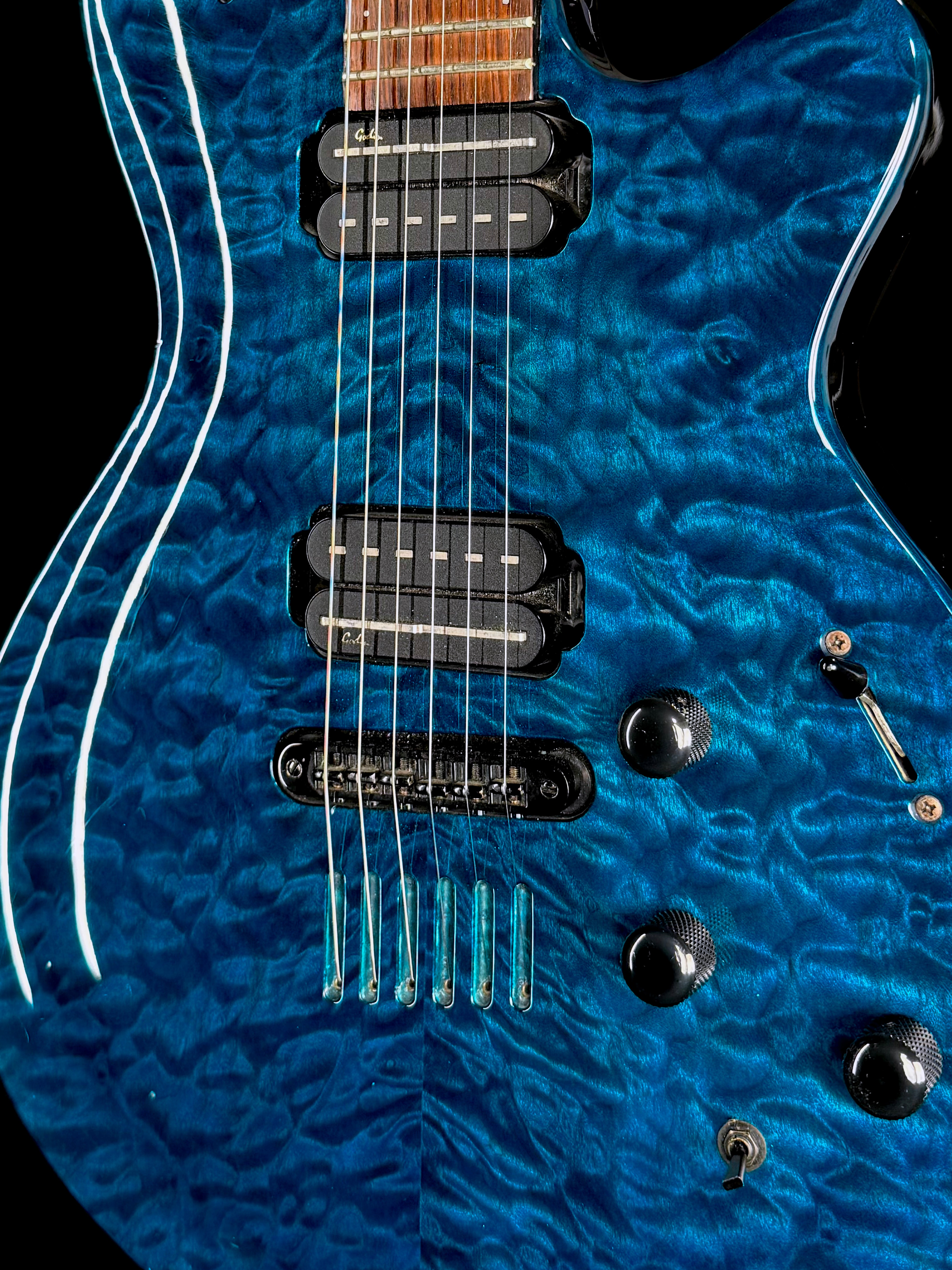 Godin LGX LR Baggs Piezo | Trans Blue Quilt – The Vibrato Bar