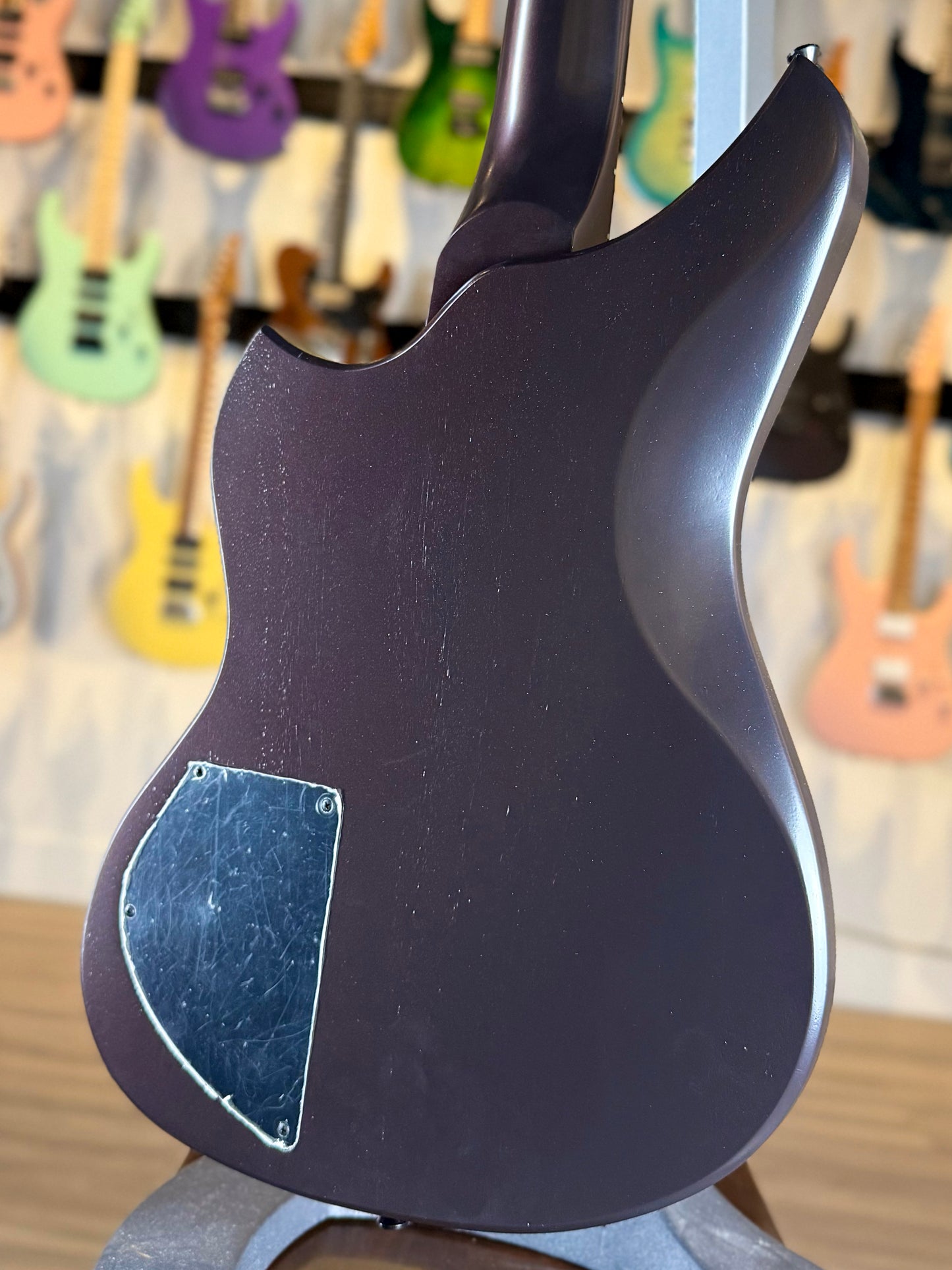 Dunable Yeti 7 USA Custom Shop | Black to Red Sparkle Colorshift