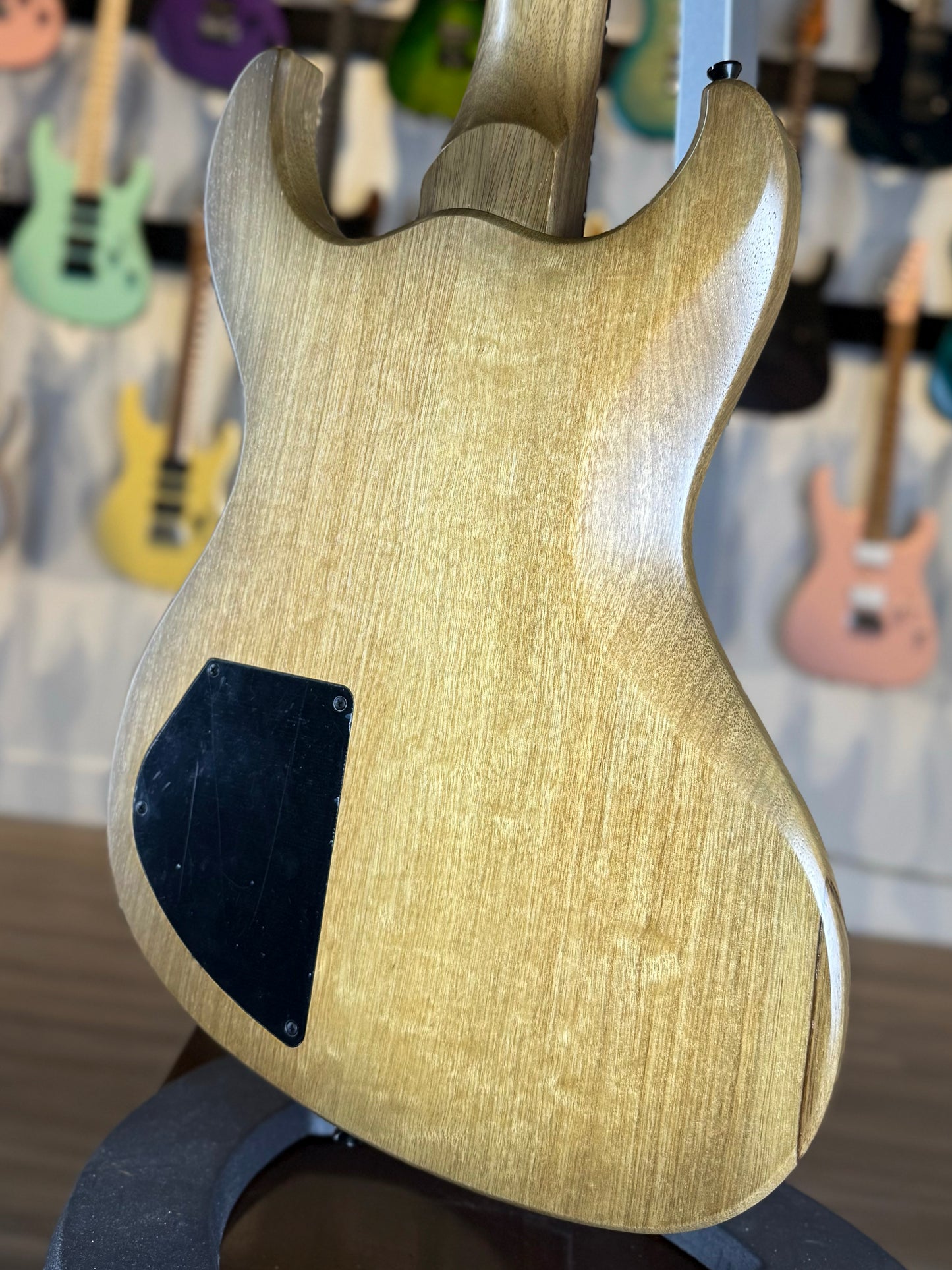 Dunable Gnarwhal 7 String USA Custom Shop | Quilt Sapele Natural Burst