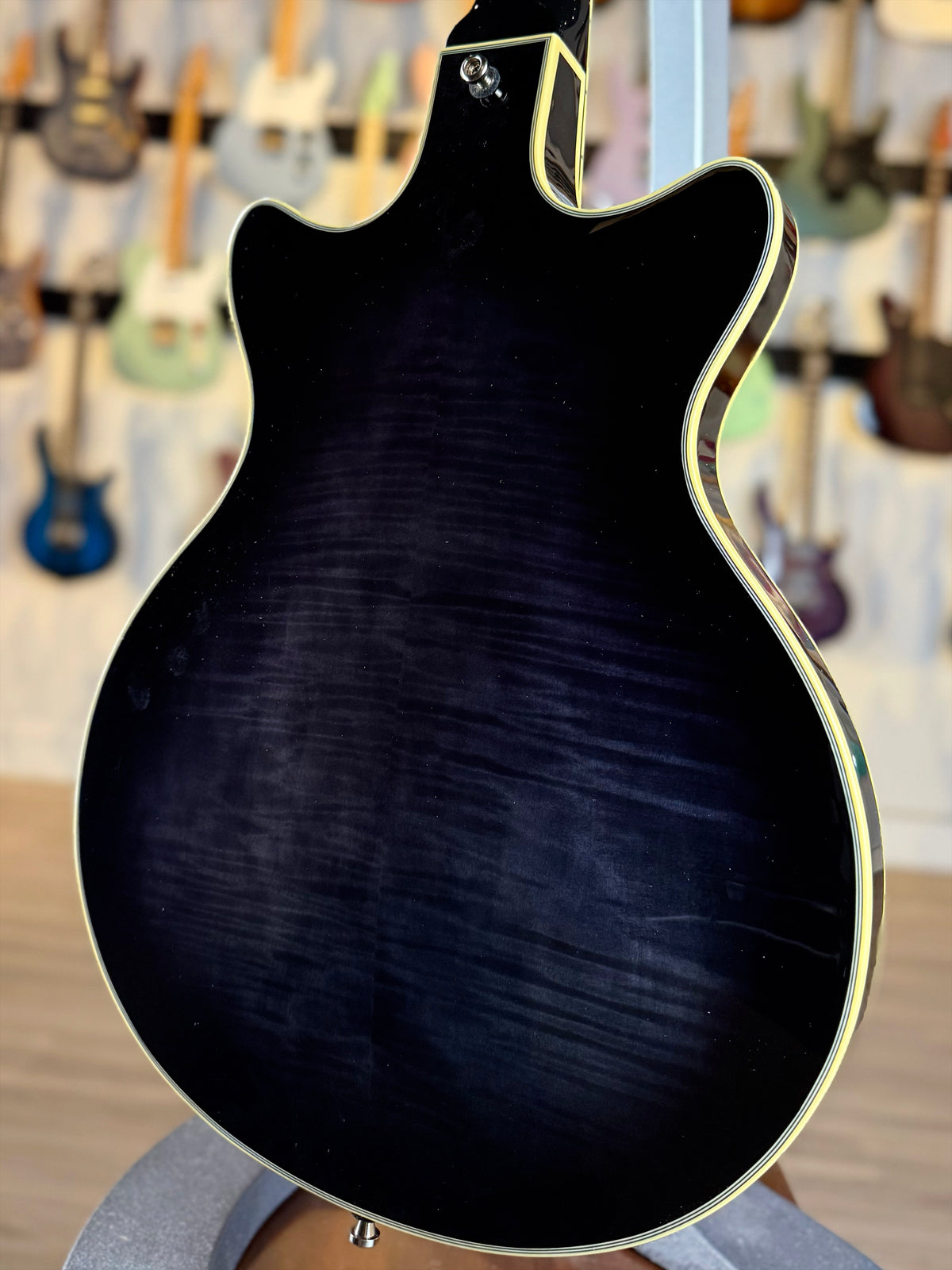 Duesenberg Alliance Series Joe Walsh Signature | Black with Flame Maple Back
