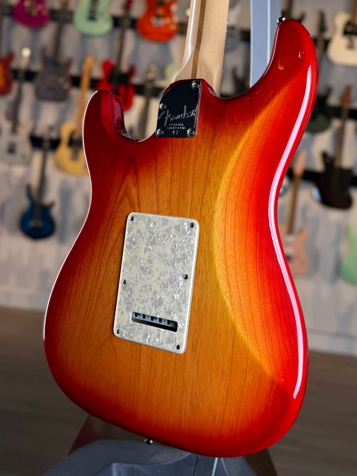 Fender American Deluxe Stratocaster | Aged Cherry Sunburst
