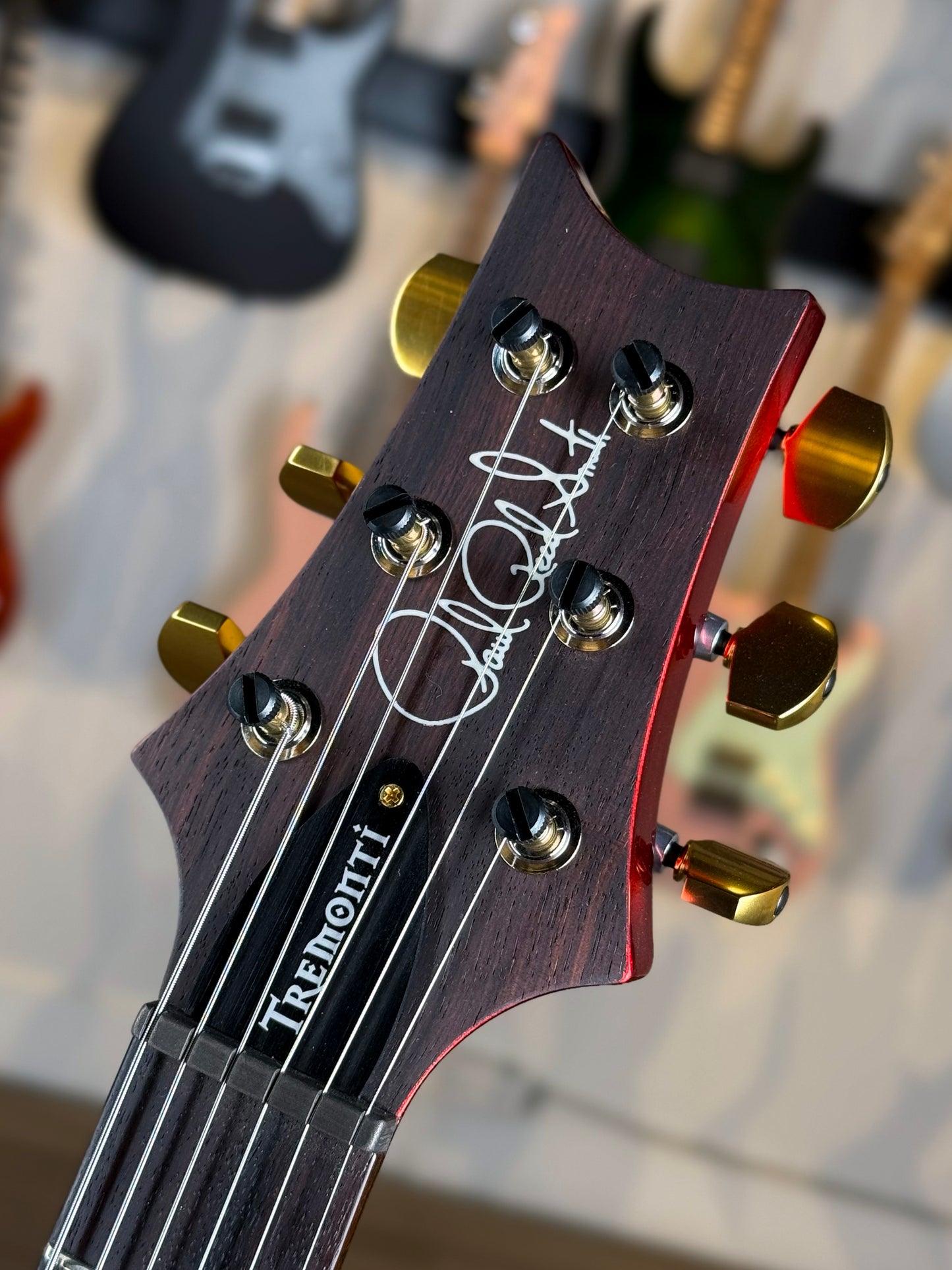 PRS Mark Tremonti Signature "10 Top" Sprayer's Choice | Charcoal Cherry Burst/Candy Apple Red Back