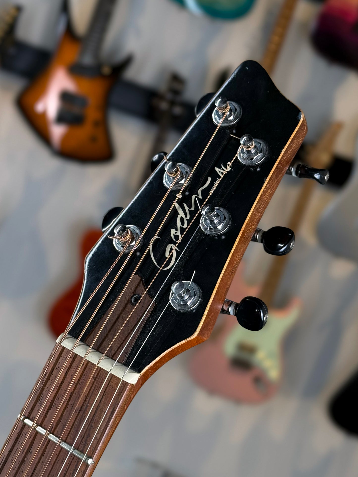 Godin A6 Acoustic/Electric | Cognac Burst