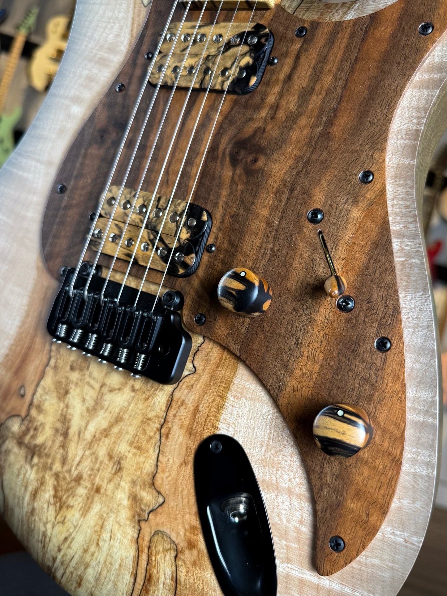 LSL Instruments Saticoy 24 DX HH  | Spalted Maple Charcoal Burst Satin