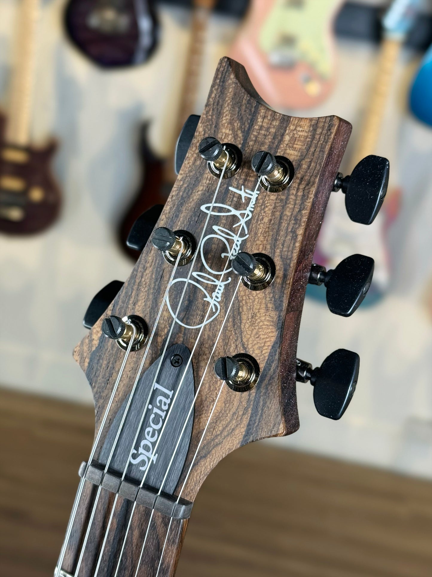PRS Special Semi-Hollow Wood Library "Artist Top" | Fuschia Burst